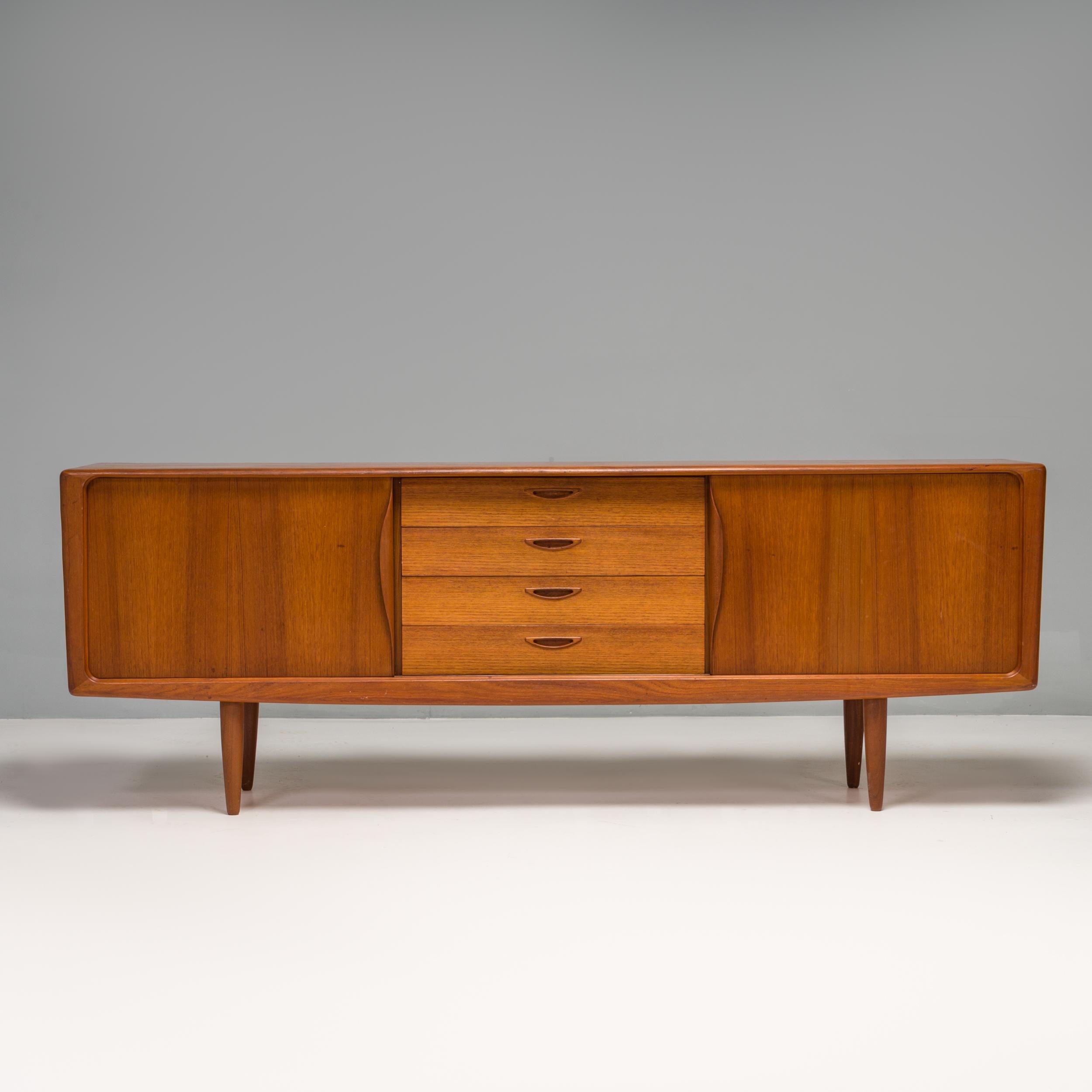 Designed by Norwegian designer H.W. Klein and made by Danish manufacturer Bramin, this 1960s sideboard is a fantastic example of mid century Scandinavian design.

Constructed from teak wood, the sideboard features two compartments at either side,