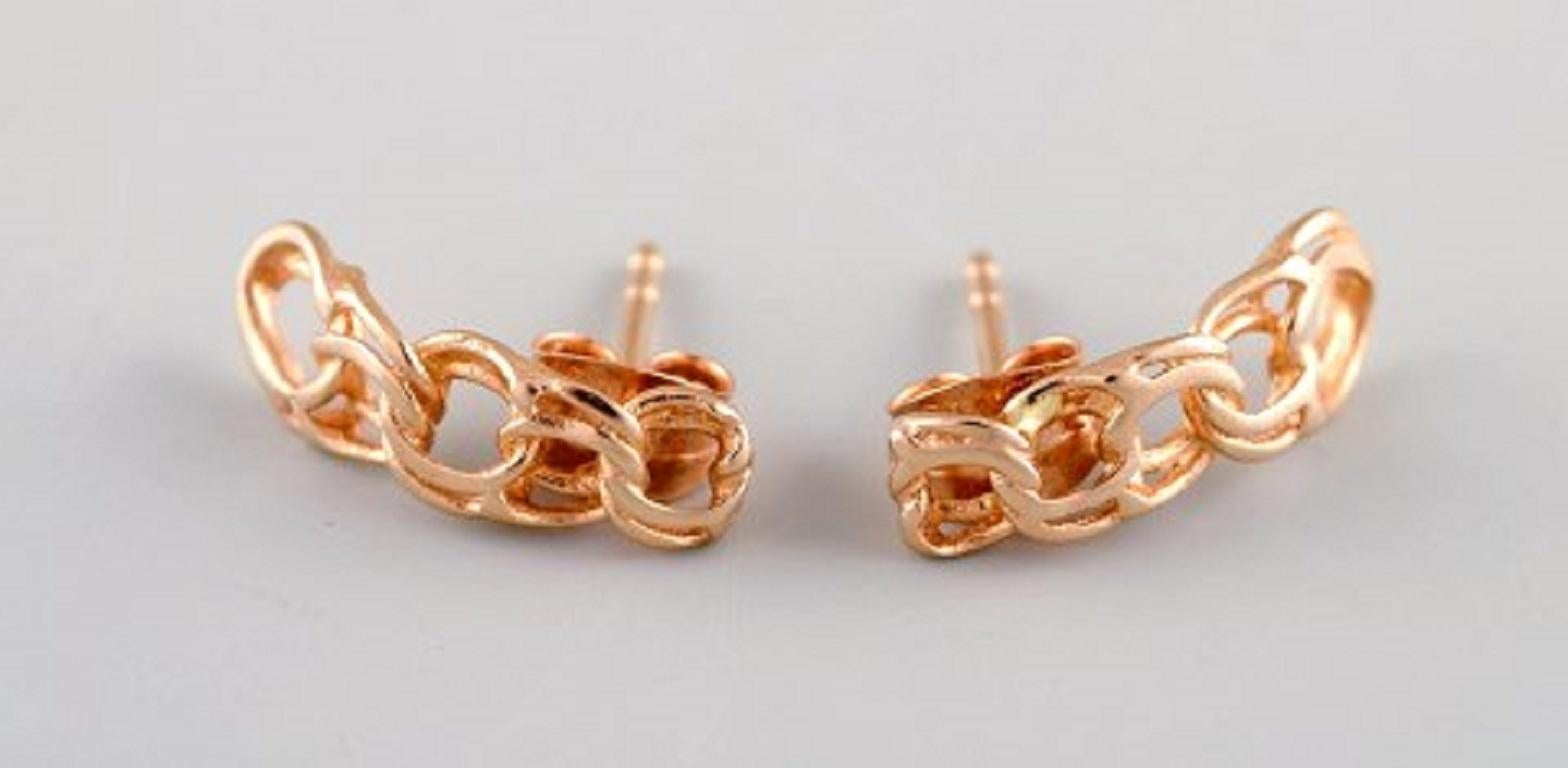 Scandinavian jeweler. A pair of 18 carat gold earrings. Mid 20th century.
Length: 15 mm.
In very good condition.
Stamped.