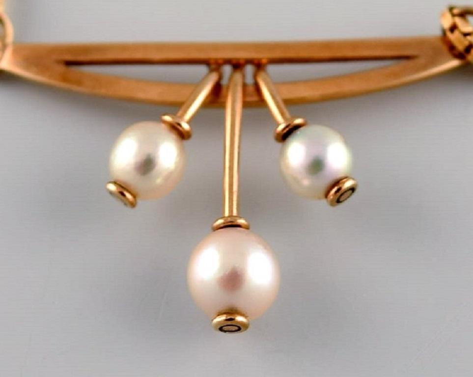 Women's Scandinavian Jeweler, Modernist Necklace in 14 Carat Gold For Sale