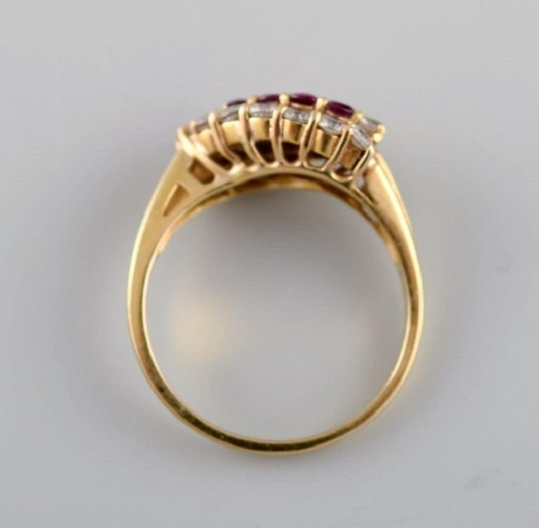 Skandinavischer Juwelier, Ring aus 18 Karat Gold mit Diamanten und lila Steinen im Zustand „Hervorragend“ im Angebot in bronshoj, DK