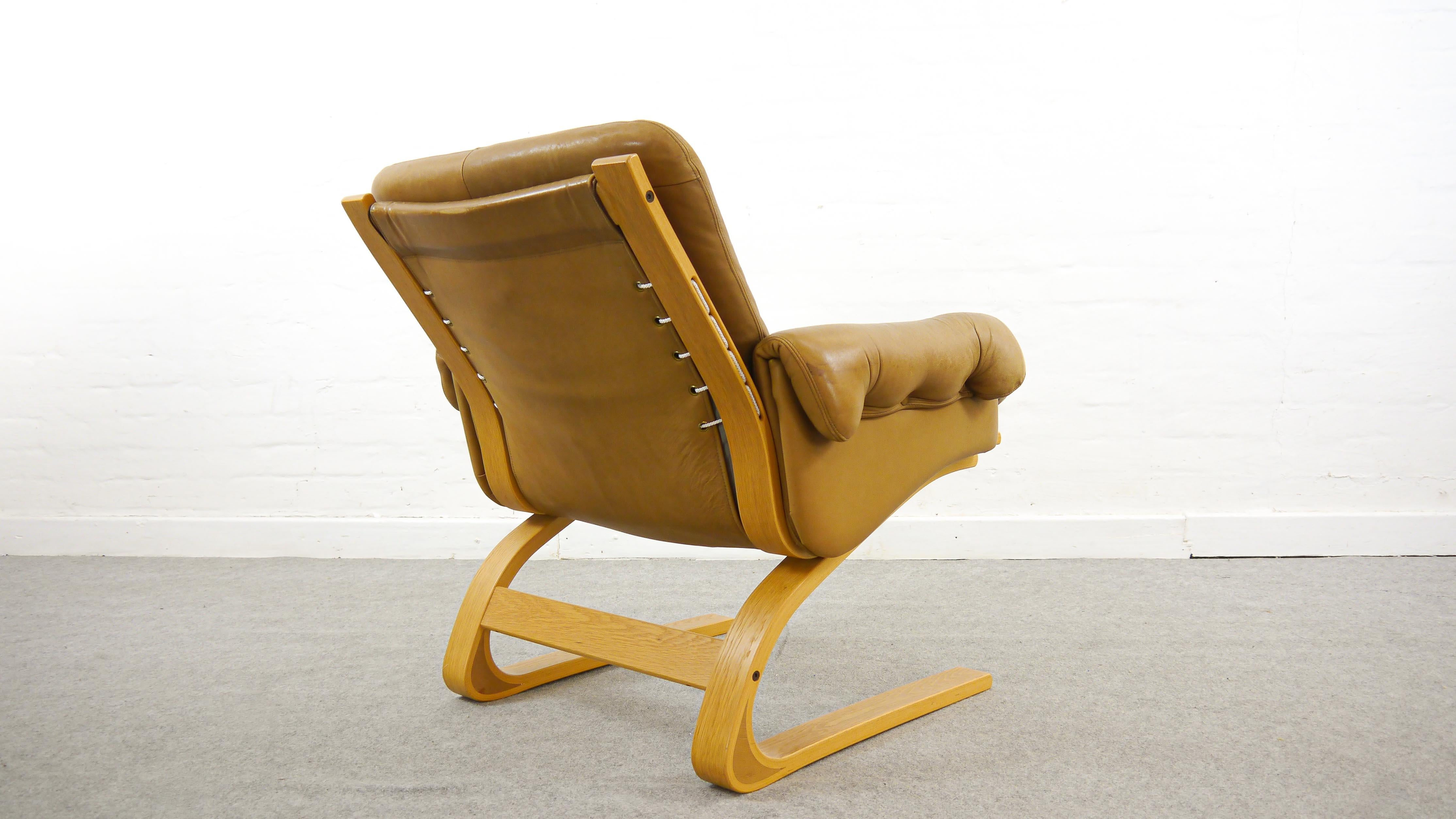 Norwegian Scandinavian Kengu Easy Chair in Brown Leather by Solheim for Rykken, Norway For Sale