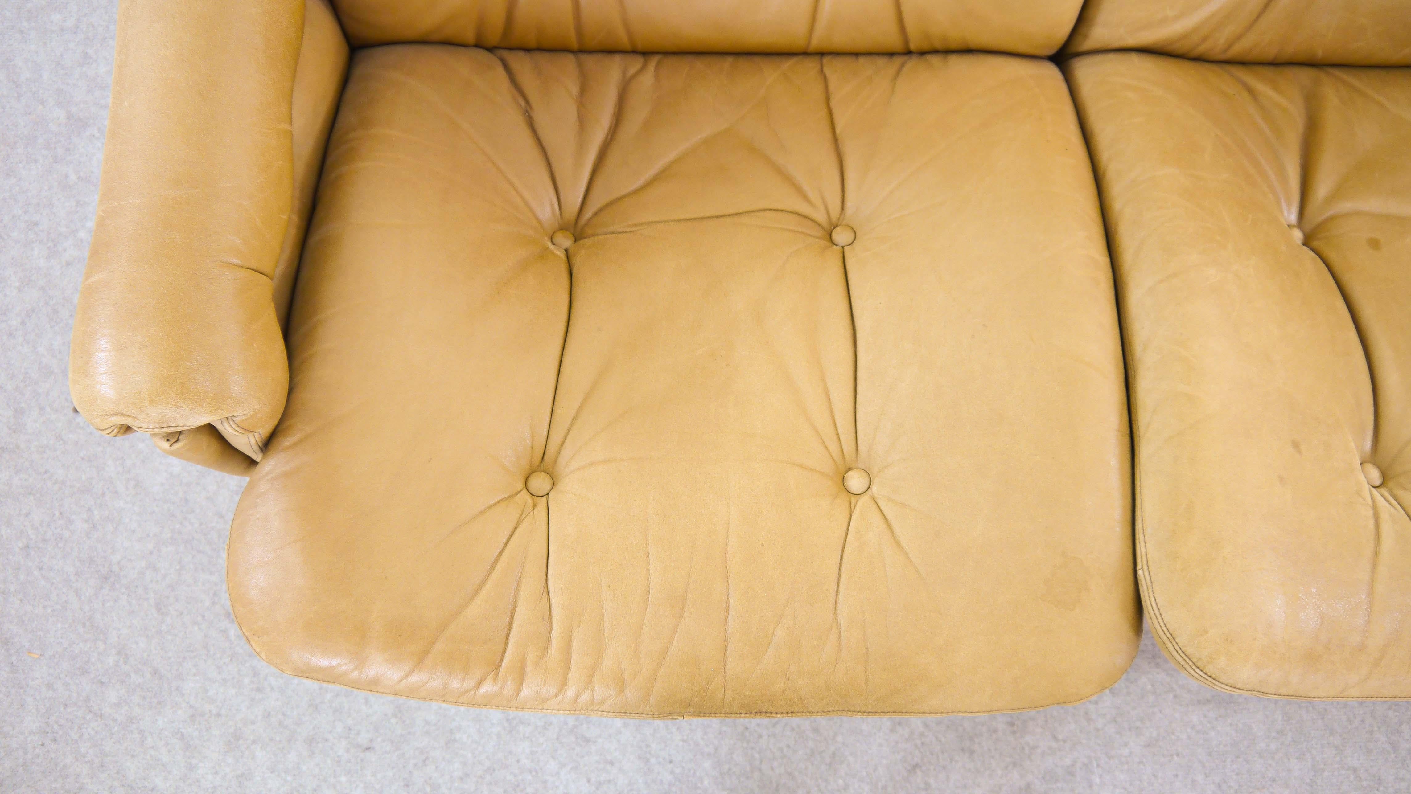 Scandinavian Kengu Sofa in Brown Leather by Solheim for Rykken, Norway For Sale 9