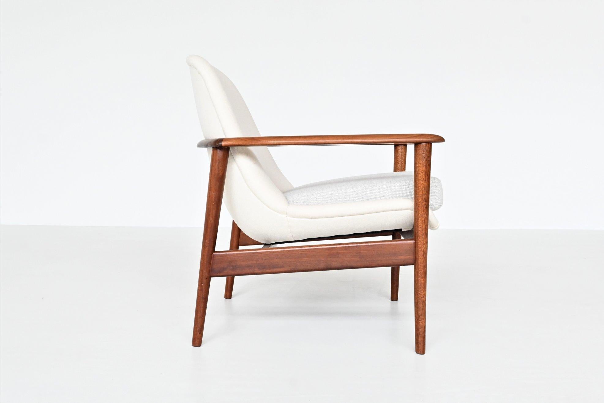 Mid-20th Century Scandinavian Kofod Larsen Style Lounge Chair, Denmark, 1960