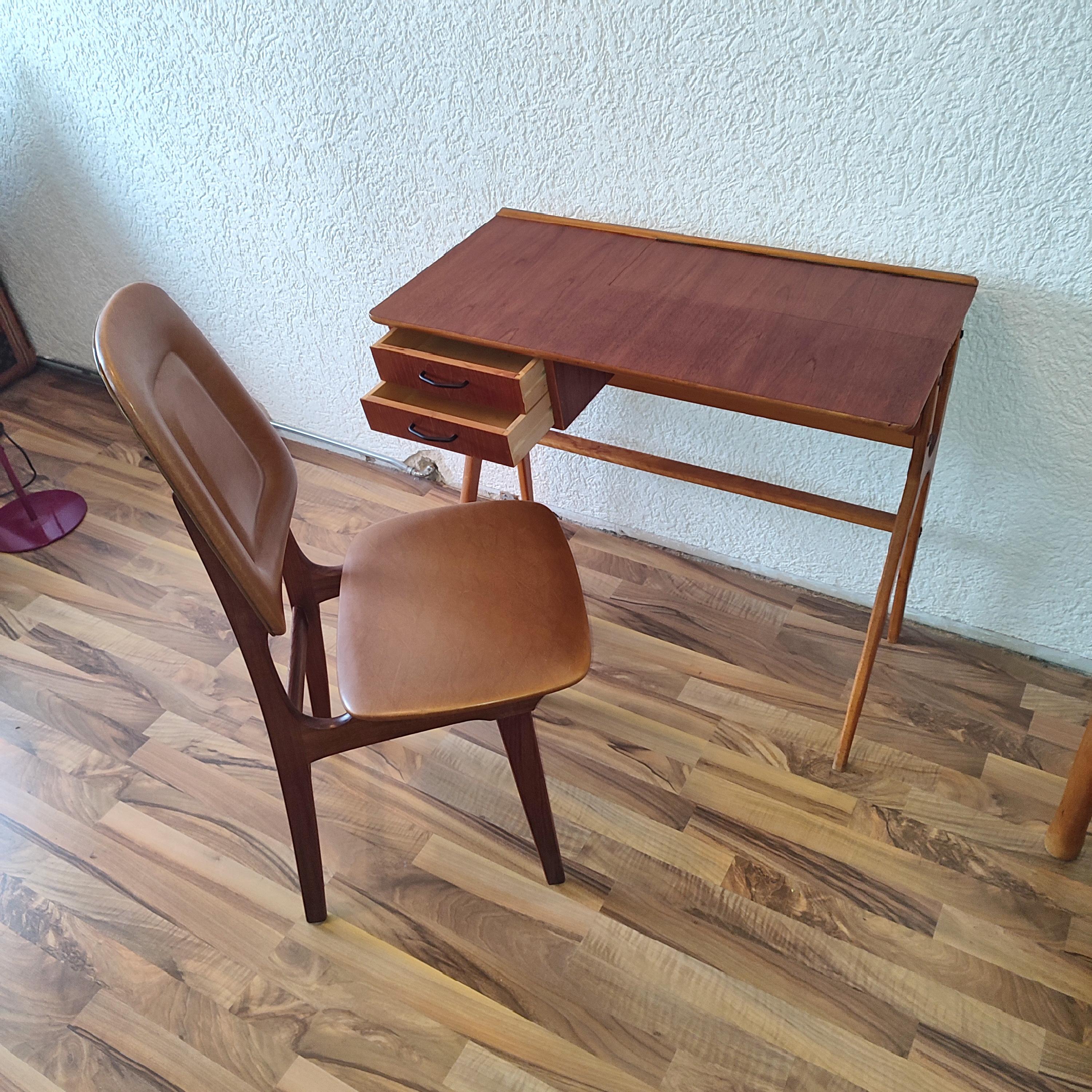 Scandinavian Lady Desk with Vanity Mirror and Chair by Sörheim Bruk, Norway 4