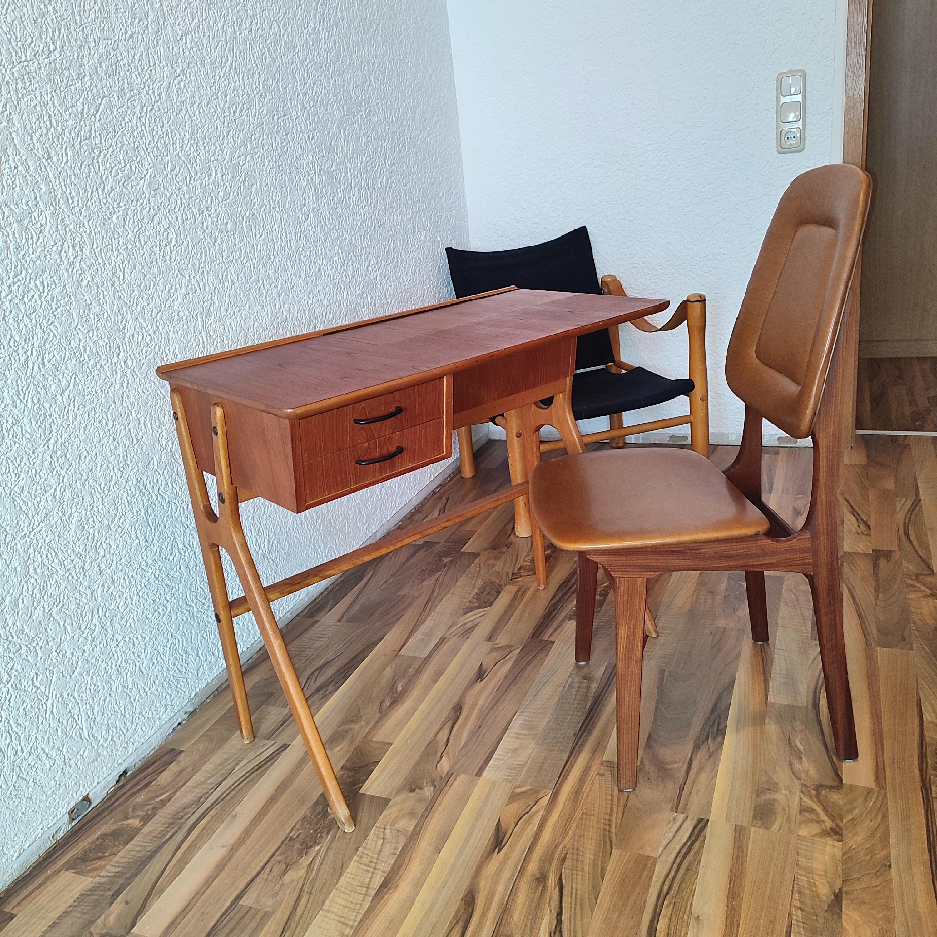 Scandinavian Lady Desk with Vanity Mirror and Chair by Sörheim Bruk, Norway 6