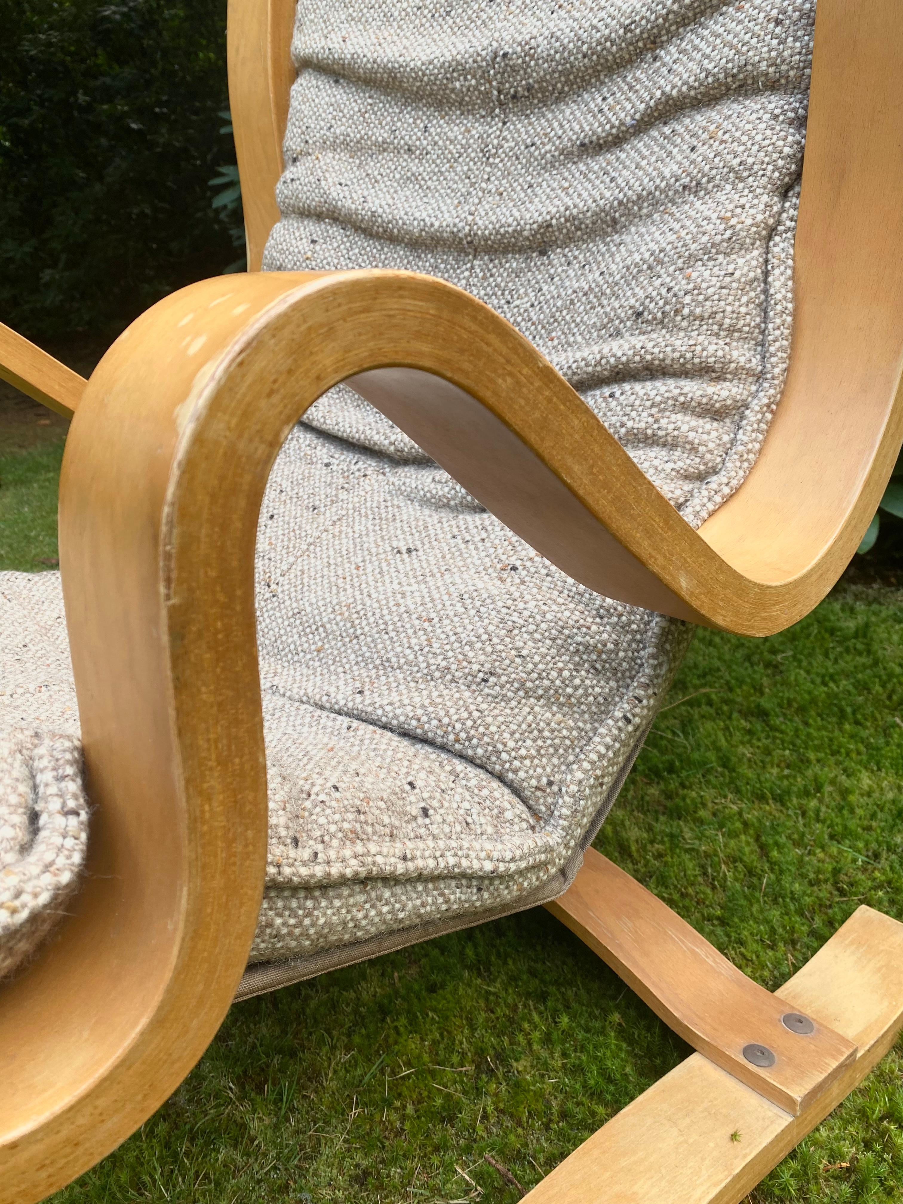 Scandinavian Laminated Beech Lounge Chair, in Style of Alvar Aalto, ca. 1960s For Sale 2
