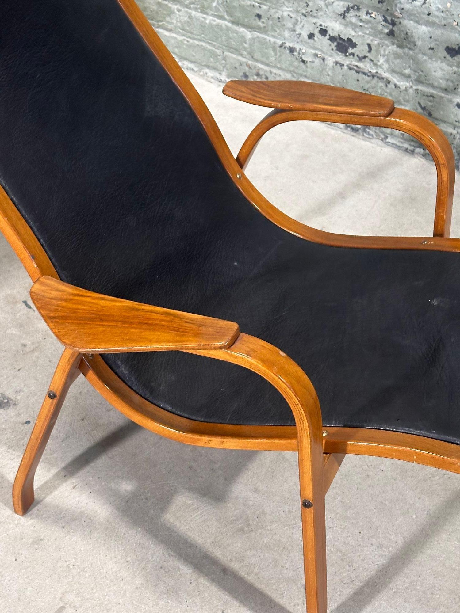 Skandinavische Lamino-Leder-Loungesessel von Yngve Ekstrom, 1956 im Angebot 3