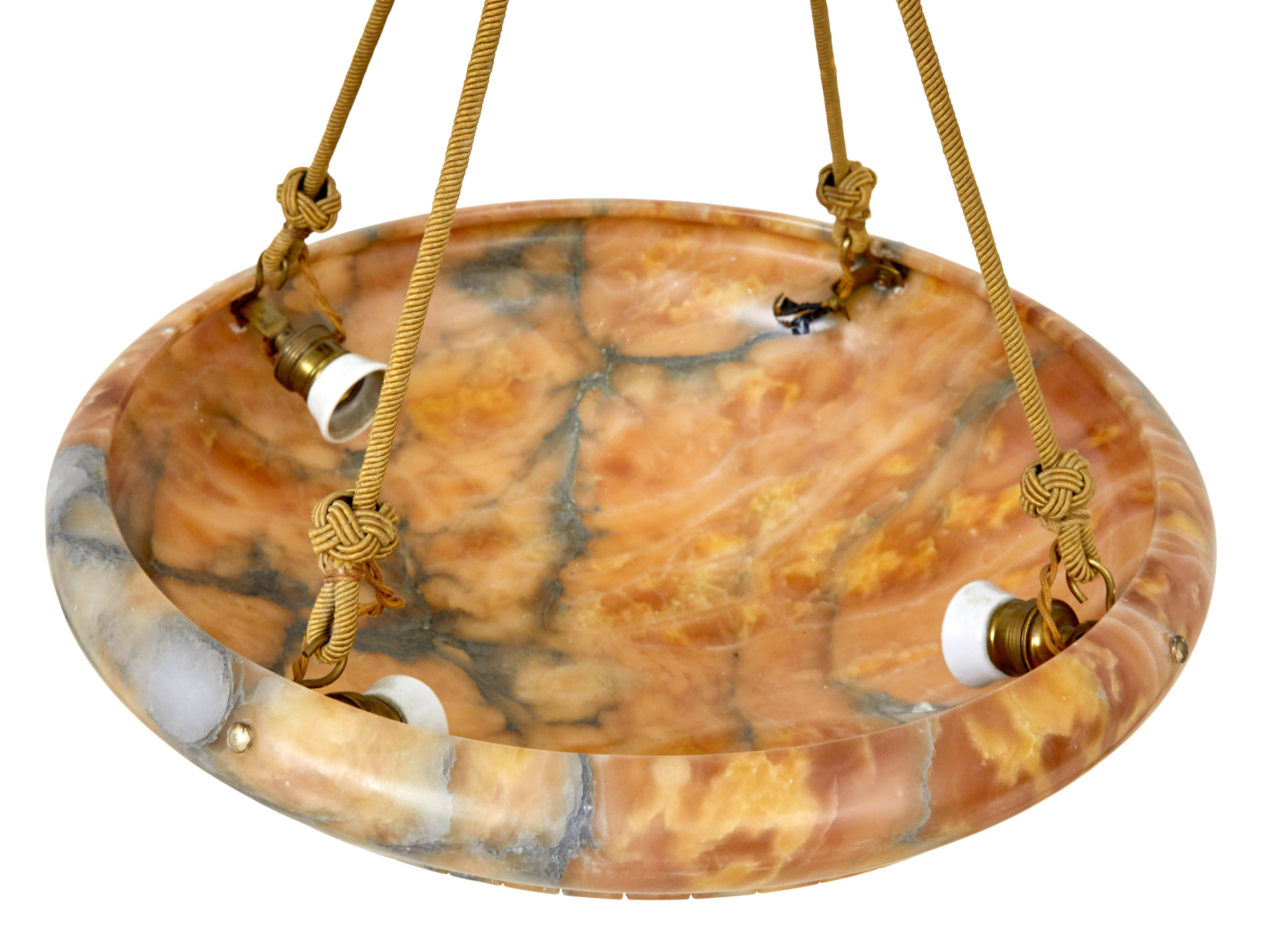 Lampada a sospensione scandinava in alabastro art déco di grandi dimensioni In condizioni buone in vendita a Debenham, Suffolk