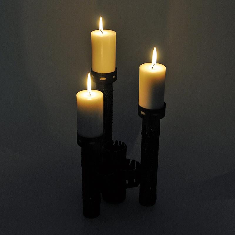 Skandinavischer groer brutalistischer Metallkerzenhalter fr drei Kerzen aus den 1970er Jahren im Angebot 4