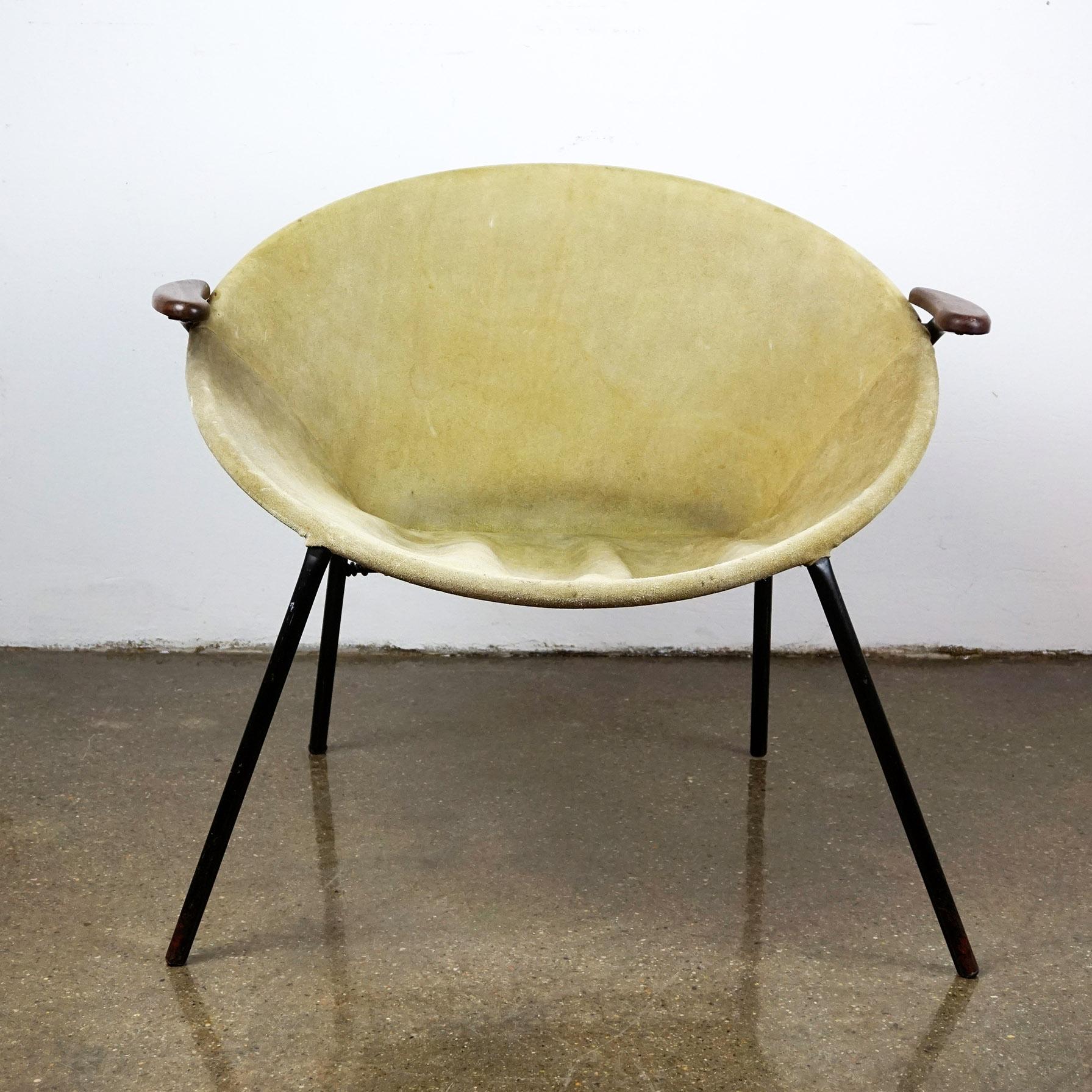 Great Minimalistic design by Hans Olsen. This lounge chair features a solid metal frame with suede leather seat and two solid wooden armrests. All unrestored original vintage condition. Leather without damages, but patina of usage, metal frame with
