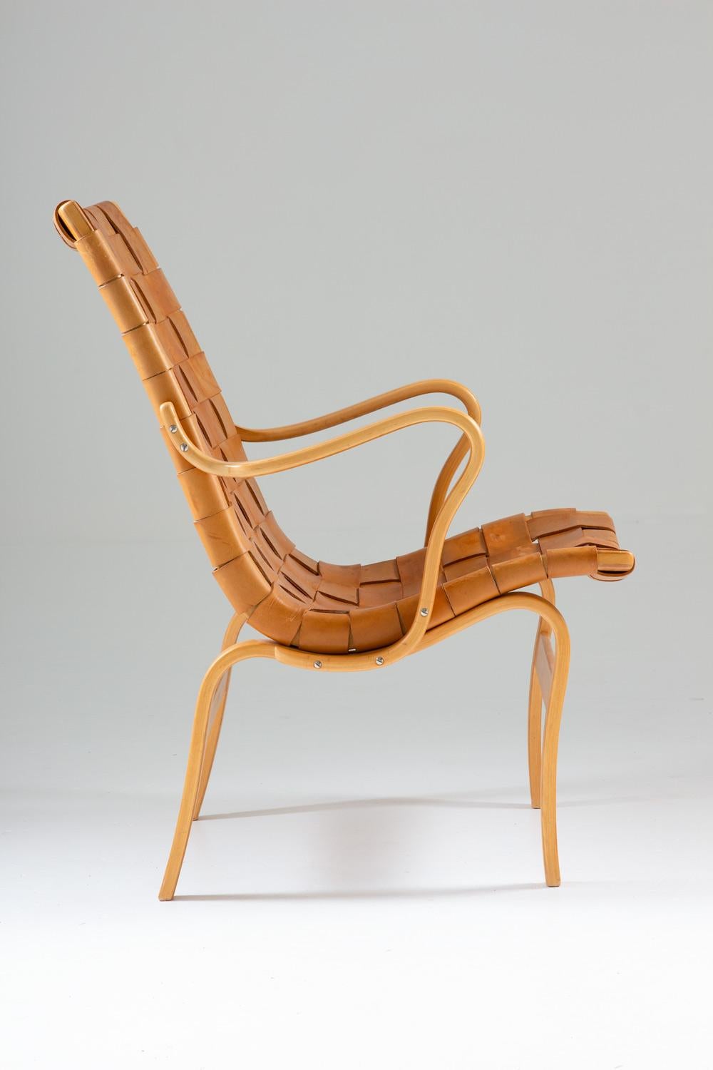 Scandinavian Modern Scandinavian Leather Easy Chair 