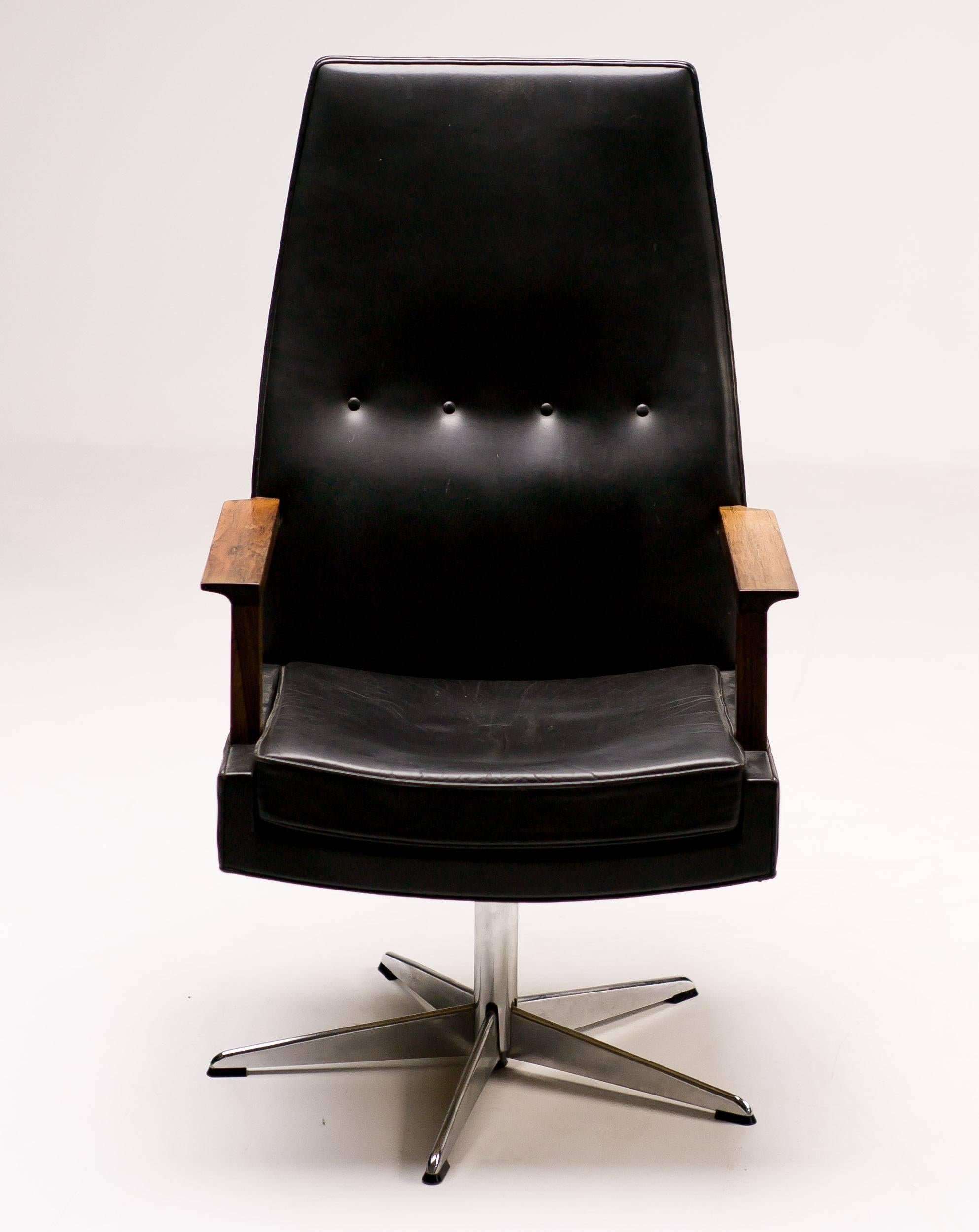 scandinavian desk chair