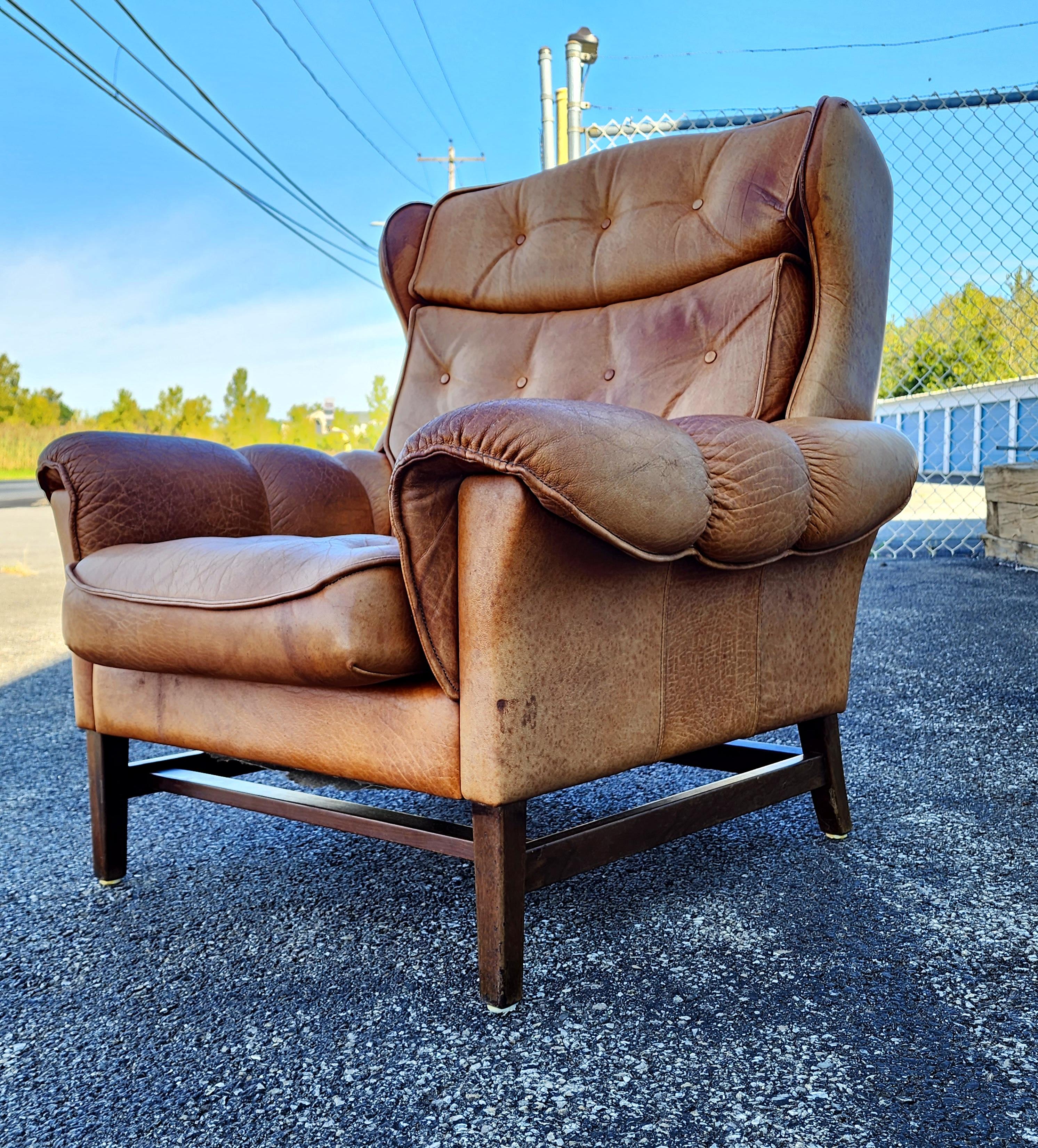 Scandinavian Leather Lounge Chair Mid Cetury 1