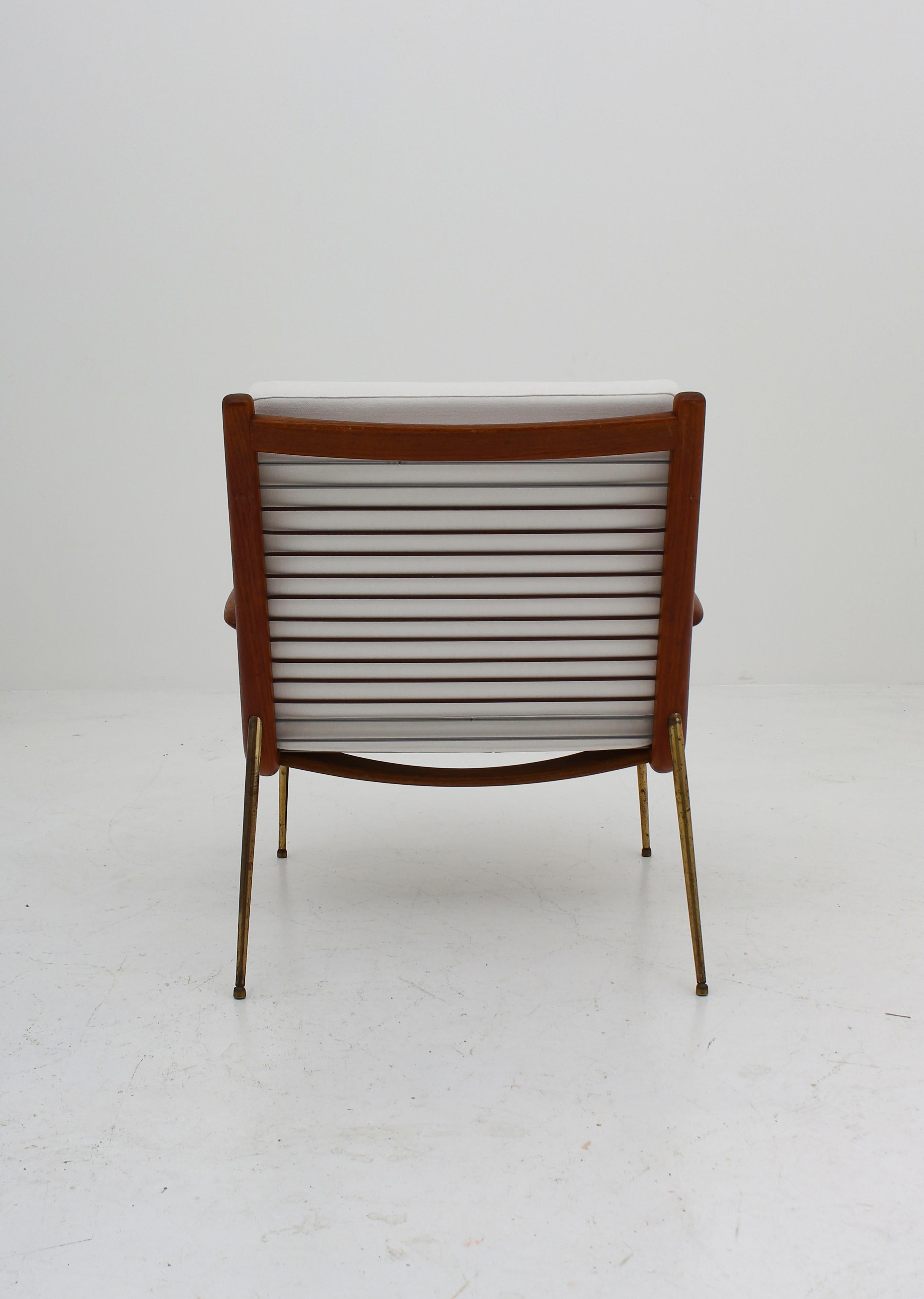 Scandinavian Lounge Chair FD135 by Peter Hvidt & Orla Mølgaard-Nielsen In Good Condition In Karlstad, SE