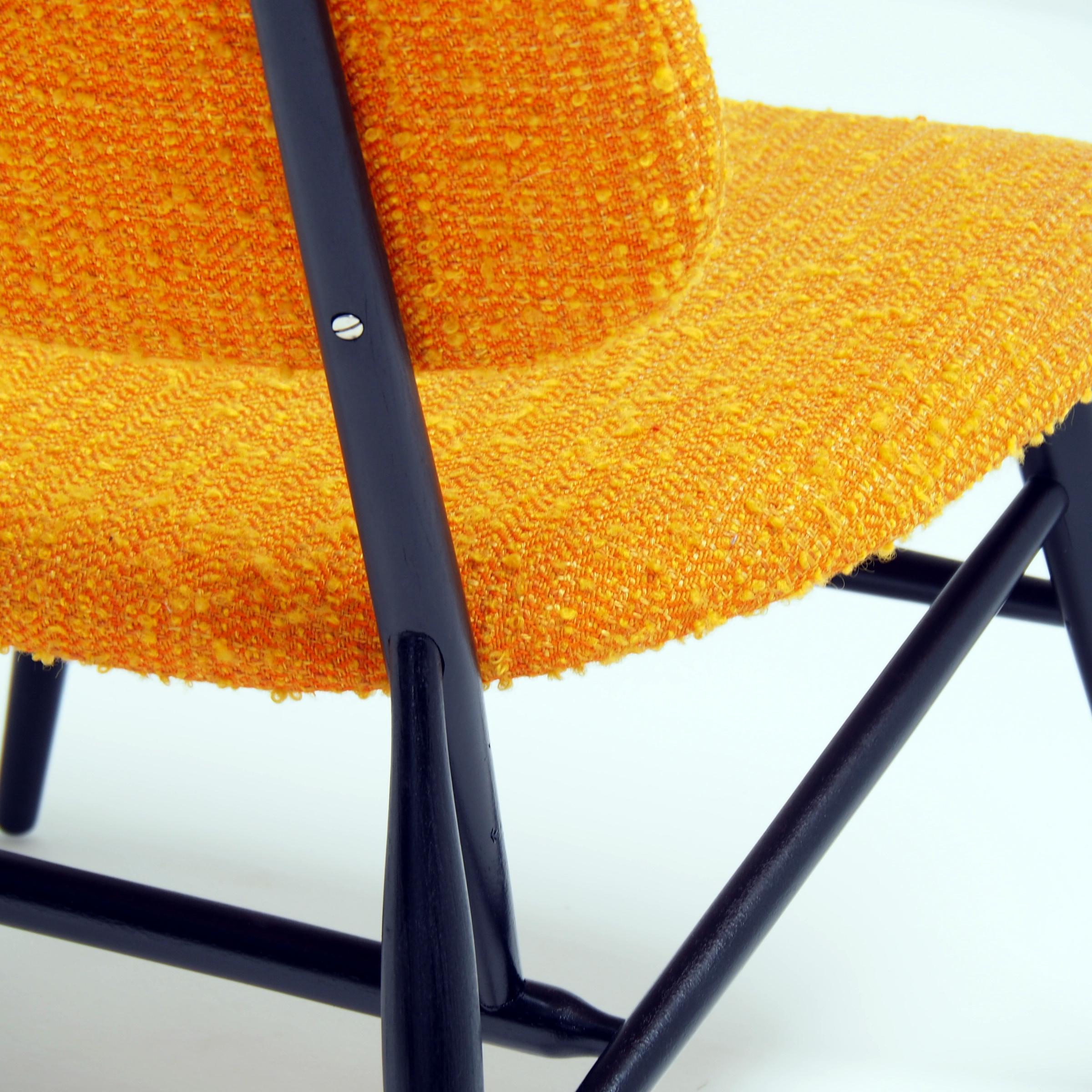 Scandinavo moderno Sedia da salotto scandinava della metà degli anni '50 con una struttura straordinaria in vendita