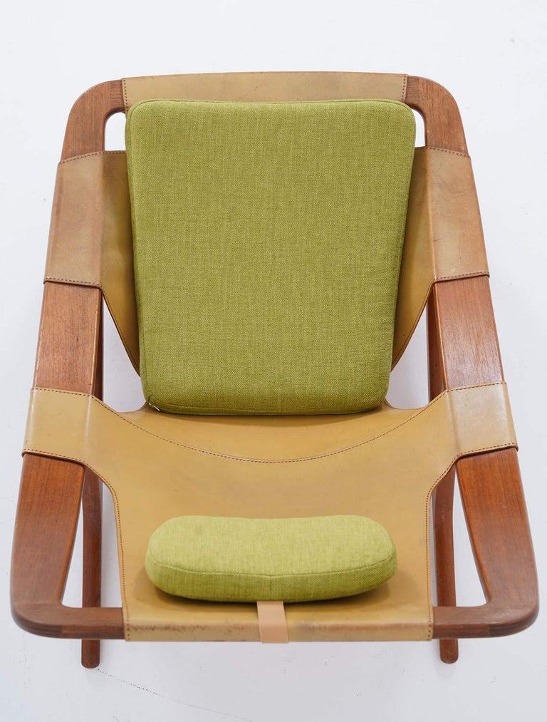 Scandinavian Lounge Chair "Holmenkollen" by Arne Tidemand Ruud For Sale