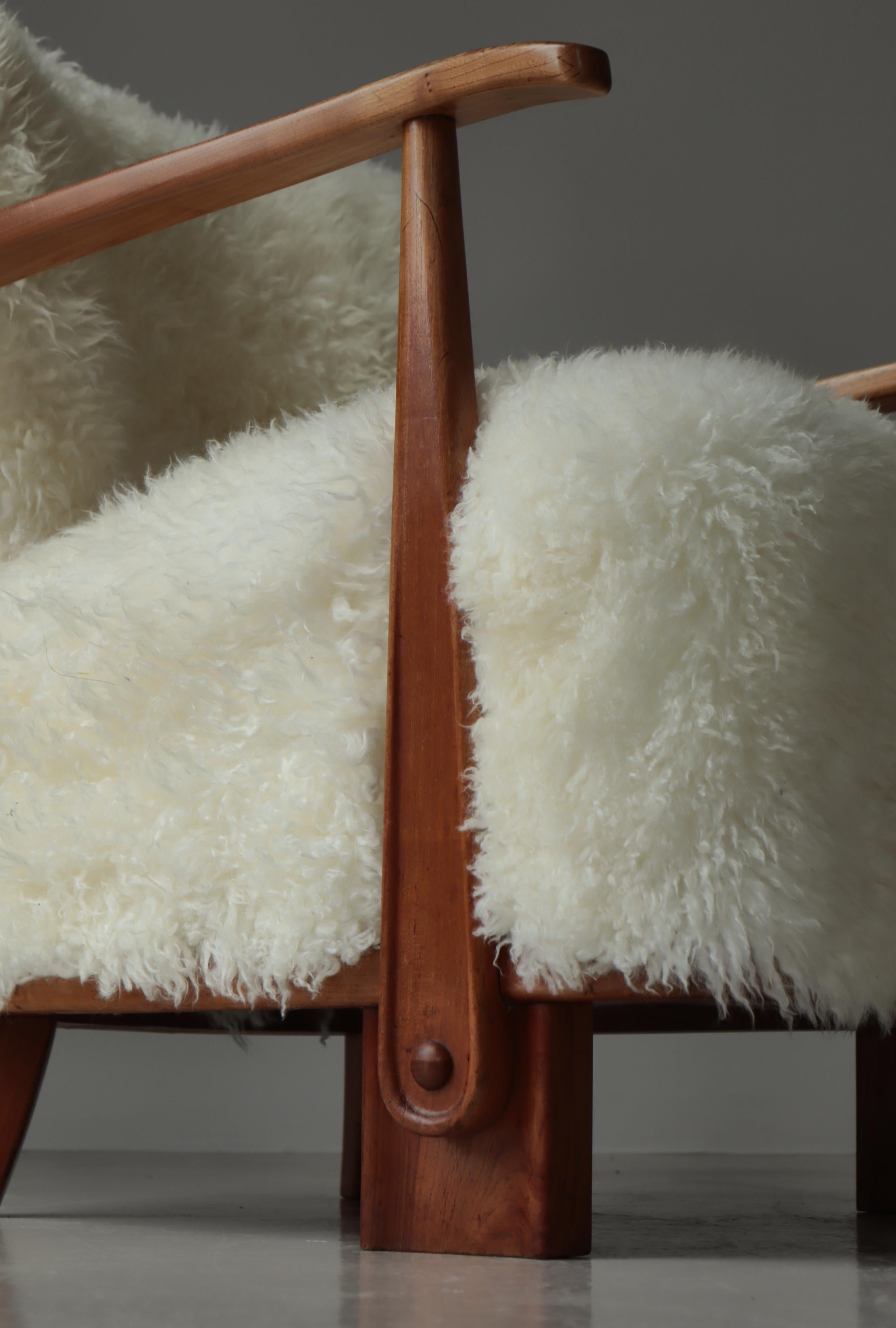 Silla de salón escandinava Modelo 1590, Fritz Hansen, olmo y piel de oveja, años 40 en venta 3