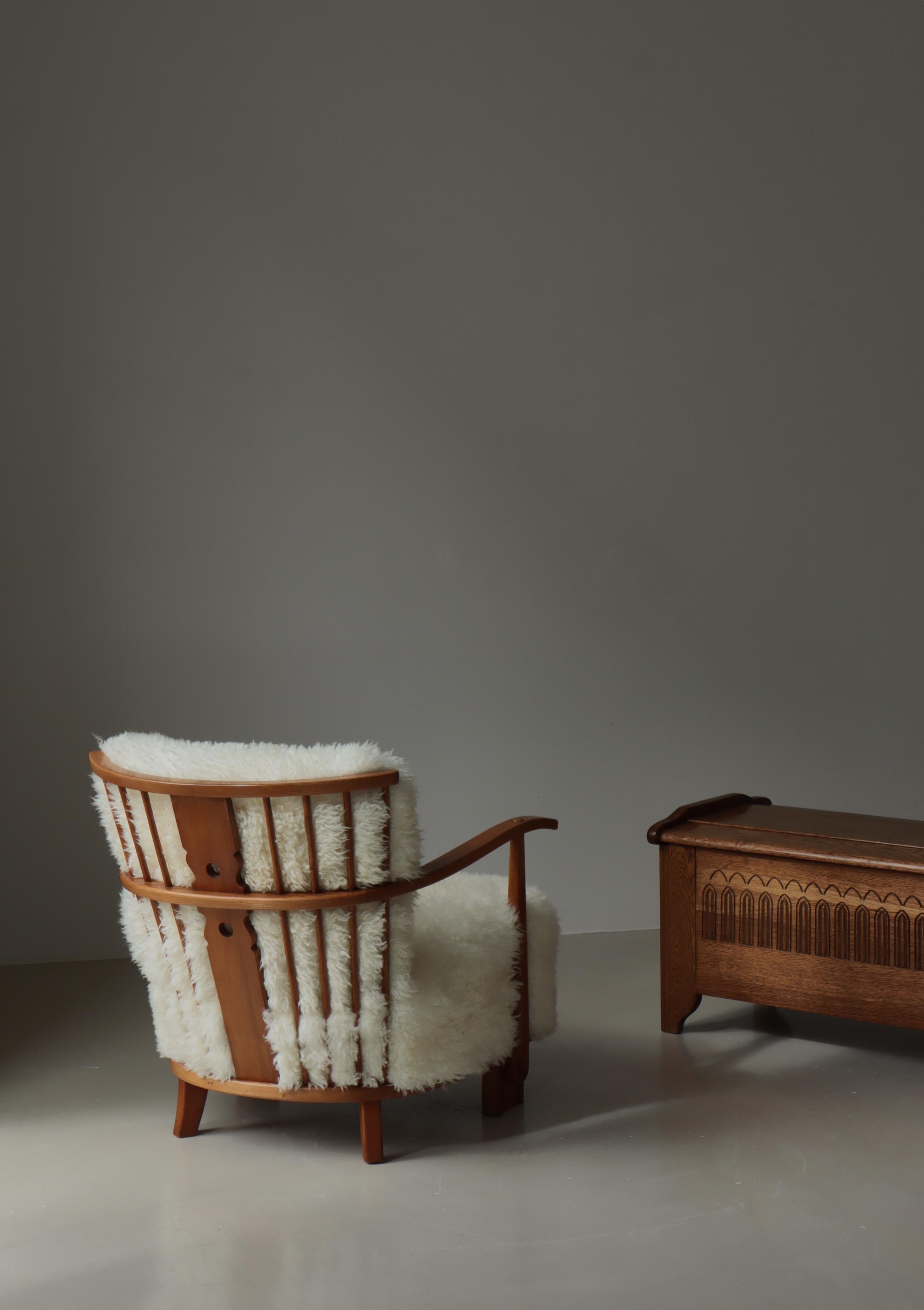 Silla de salón escandinava Modelo 1590, Fritz Hansen, olmo y piel de oveja, años 40 en venta 8