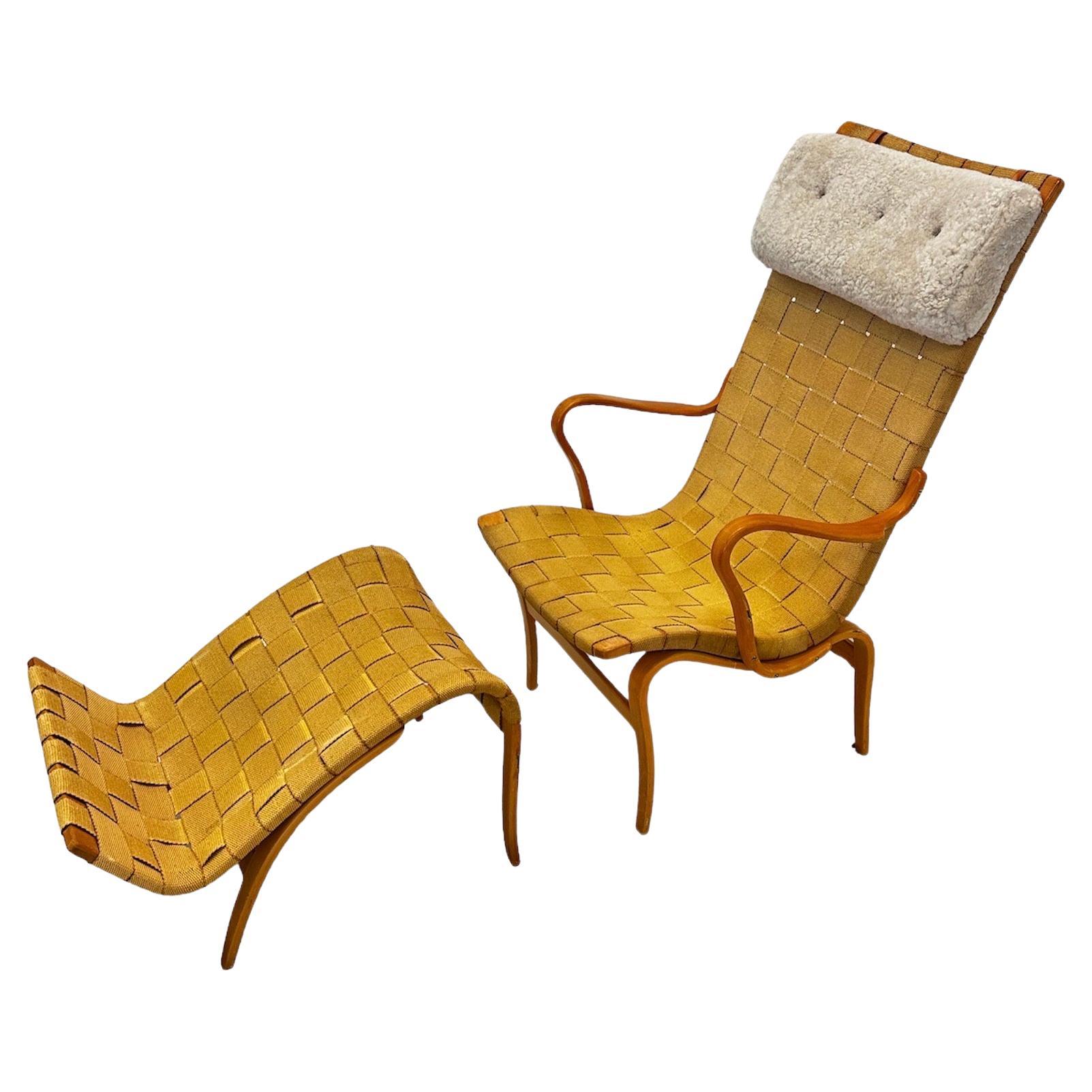 Scandinavian Lounge Chair "Pernilla 1" by Bruno Mathsson, 1940s For Sale