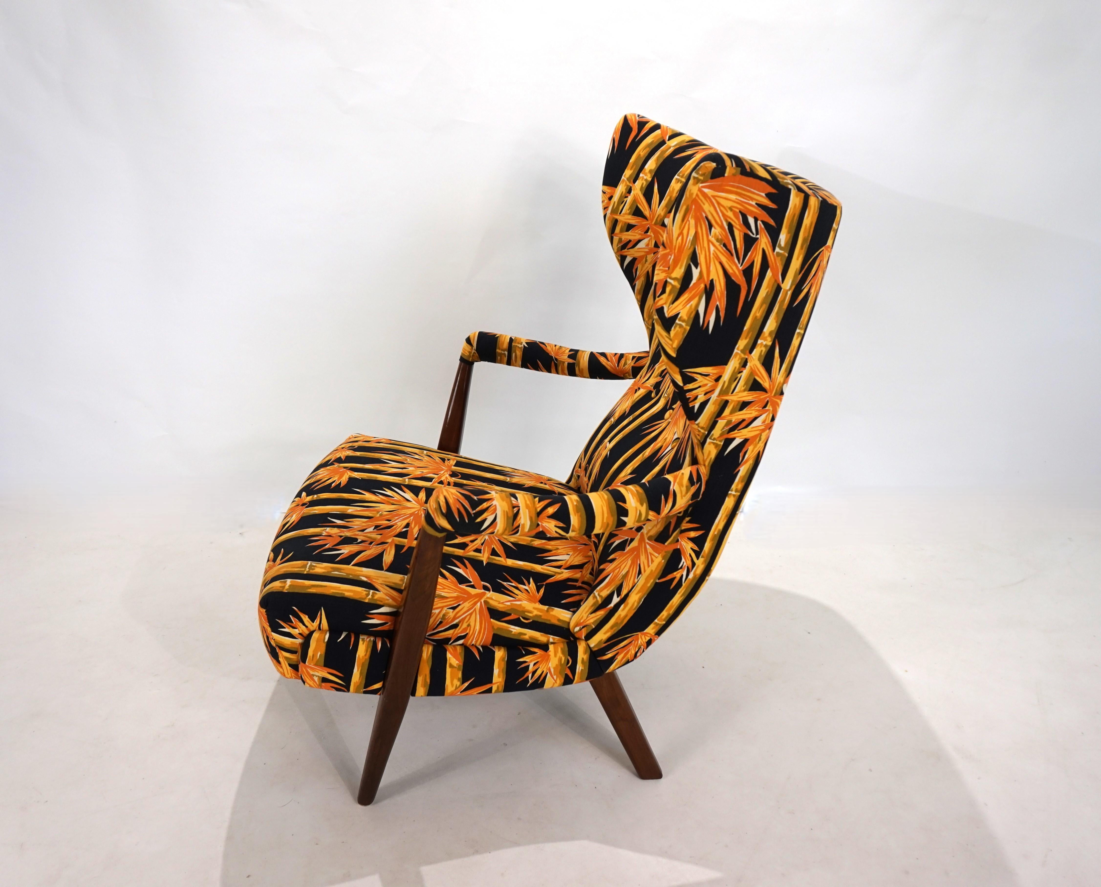 Scandinavian lounge chair Wingchair, 1960 For Sale 2