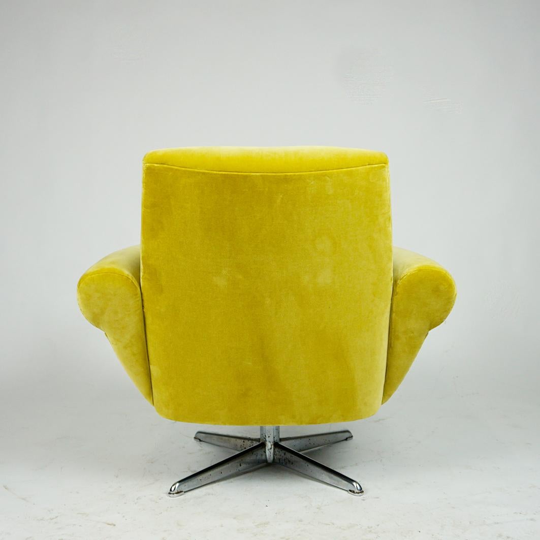 Scandinavian Lounge chair with swivel chrome base and yellow Velvet 4