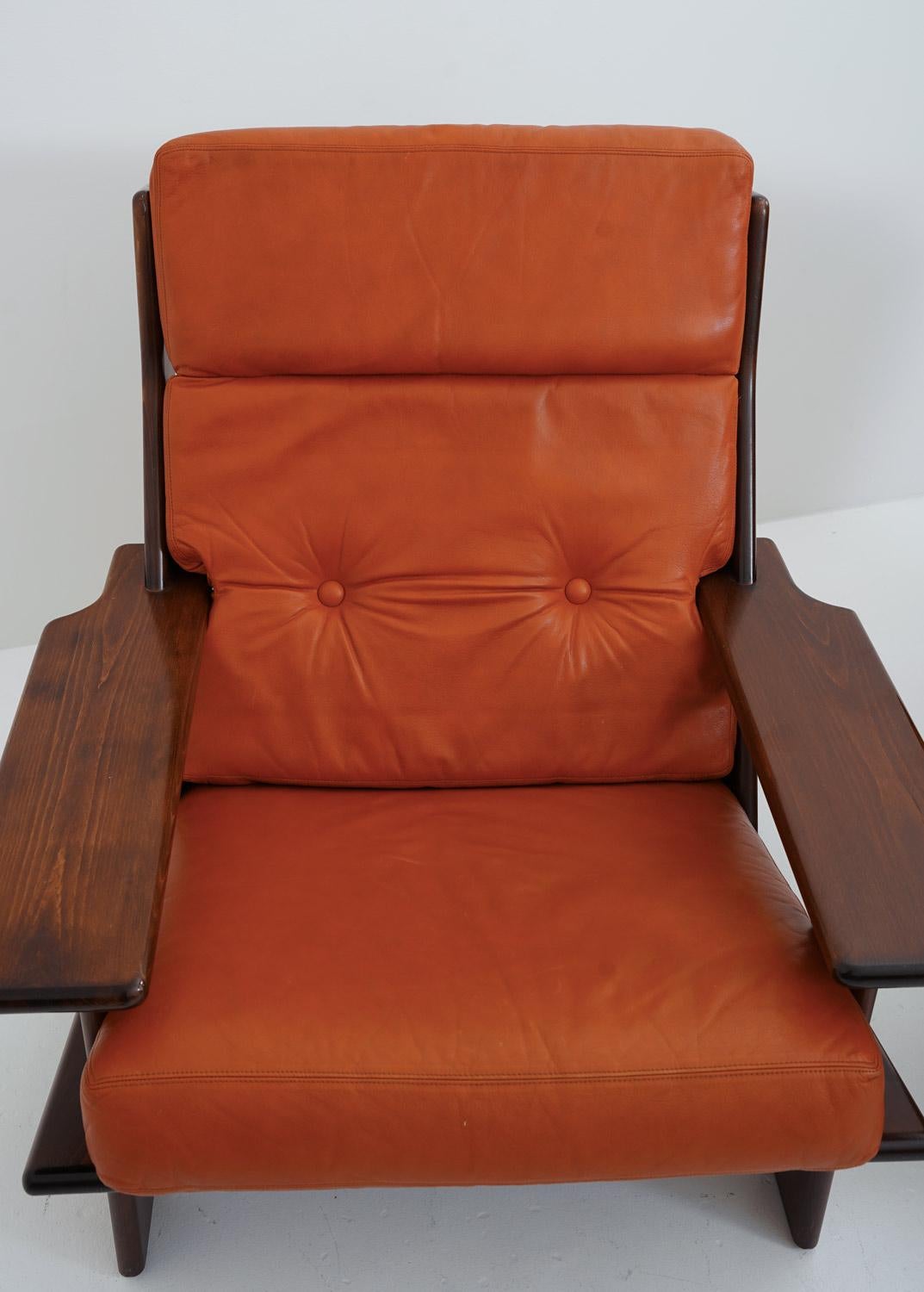 Scandinavian Lounge Chairs model 'Pele' by Esko Pajamies For Sale 3