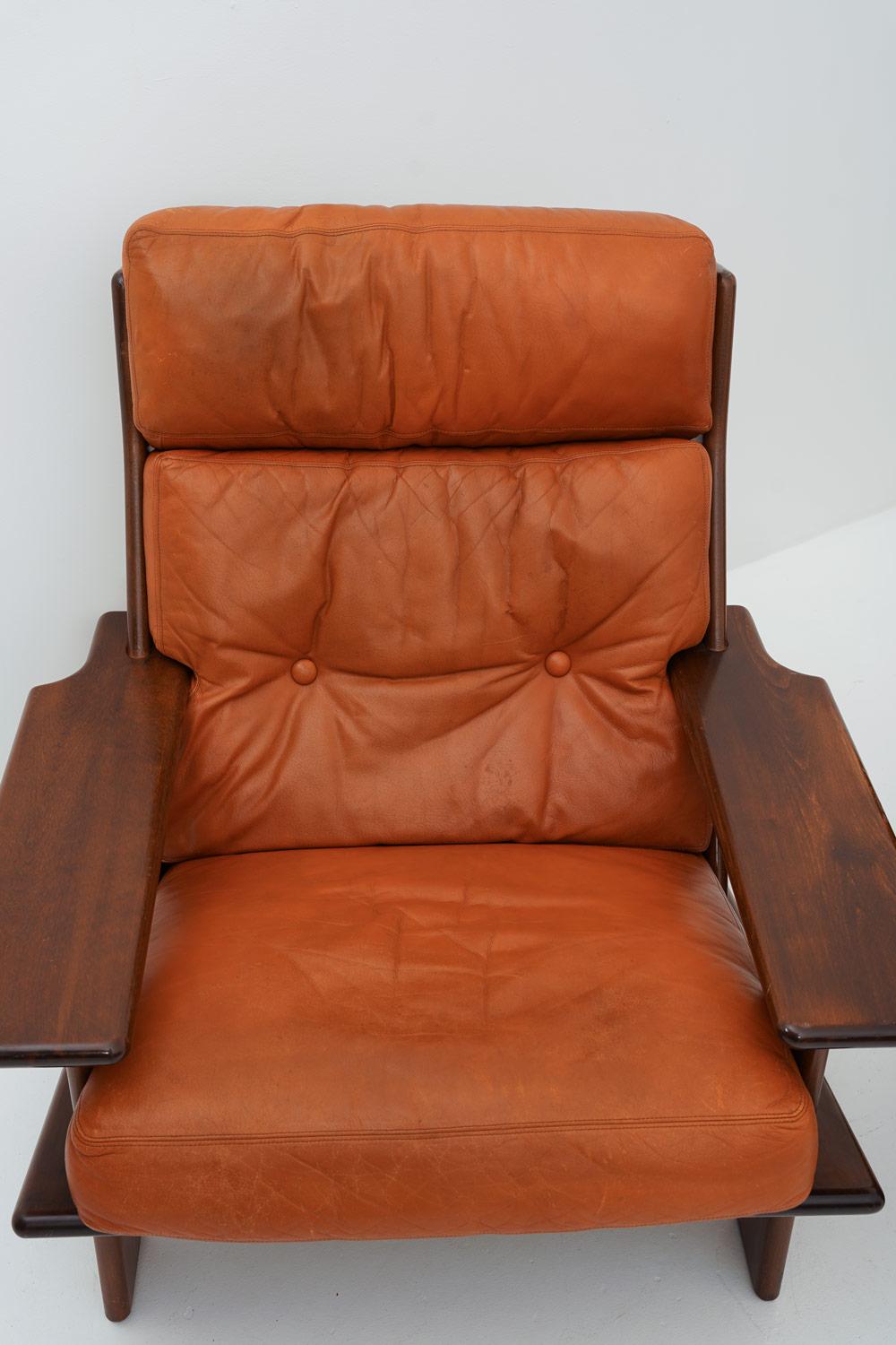Scandinavian Lounge Chairs model 'Pele' by Esko Pajamies For Sale 6