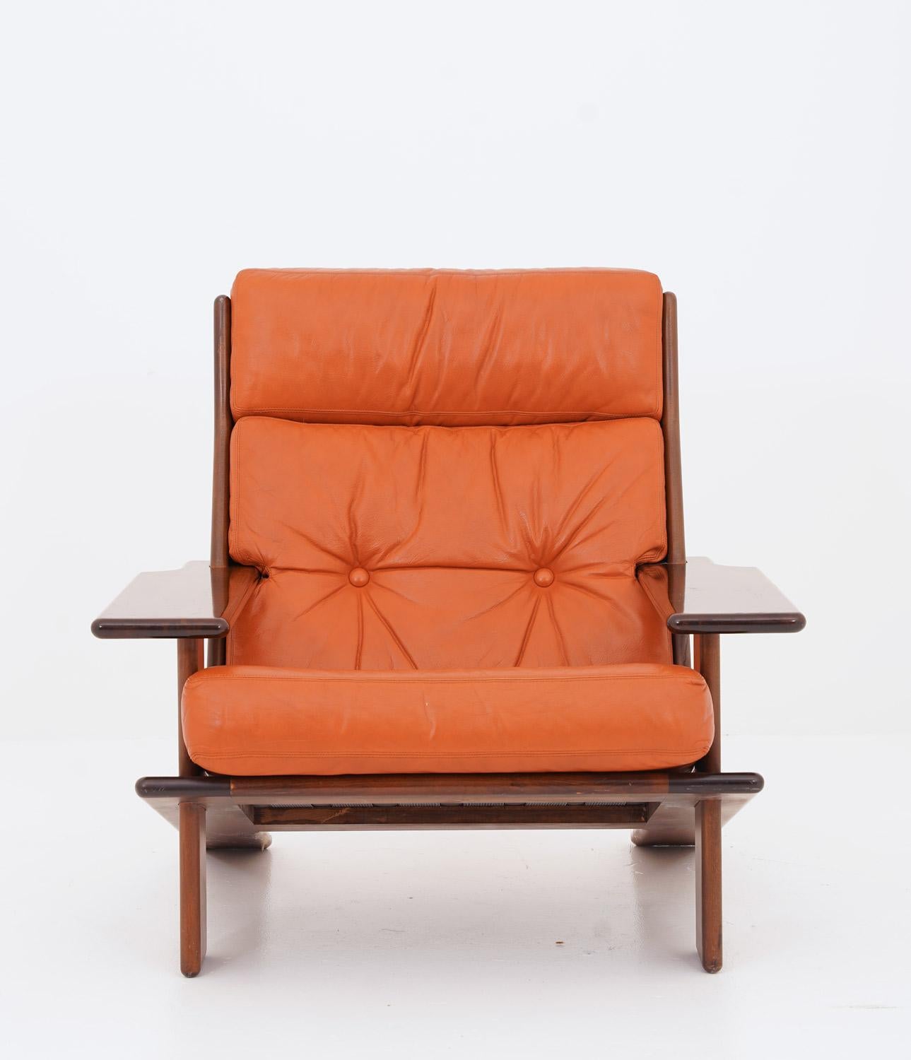 Finnish lounge chairs, model 'Pele' by Esko Pajamies for Lepokalusto, Finland.
This is Pajamies most spectacular chair with its extremely generous proportions and distinct shapes.
Matching sofa also available!

Condition: The frames are in close to