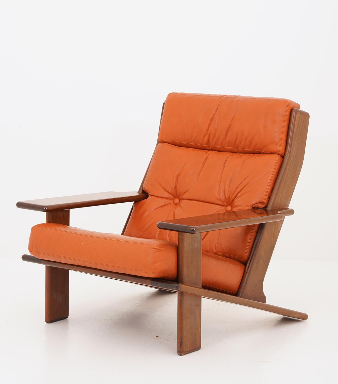 Mid-Century Modern Scandinavian Lounge Chairs model 'Pele' by Esko Pajamies For Sale