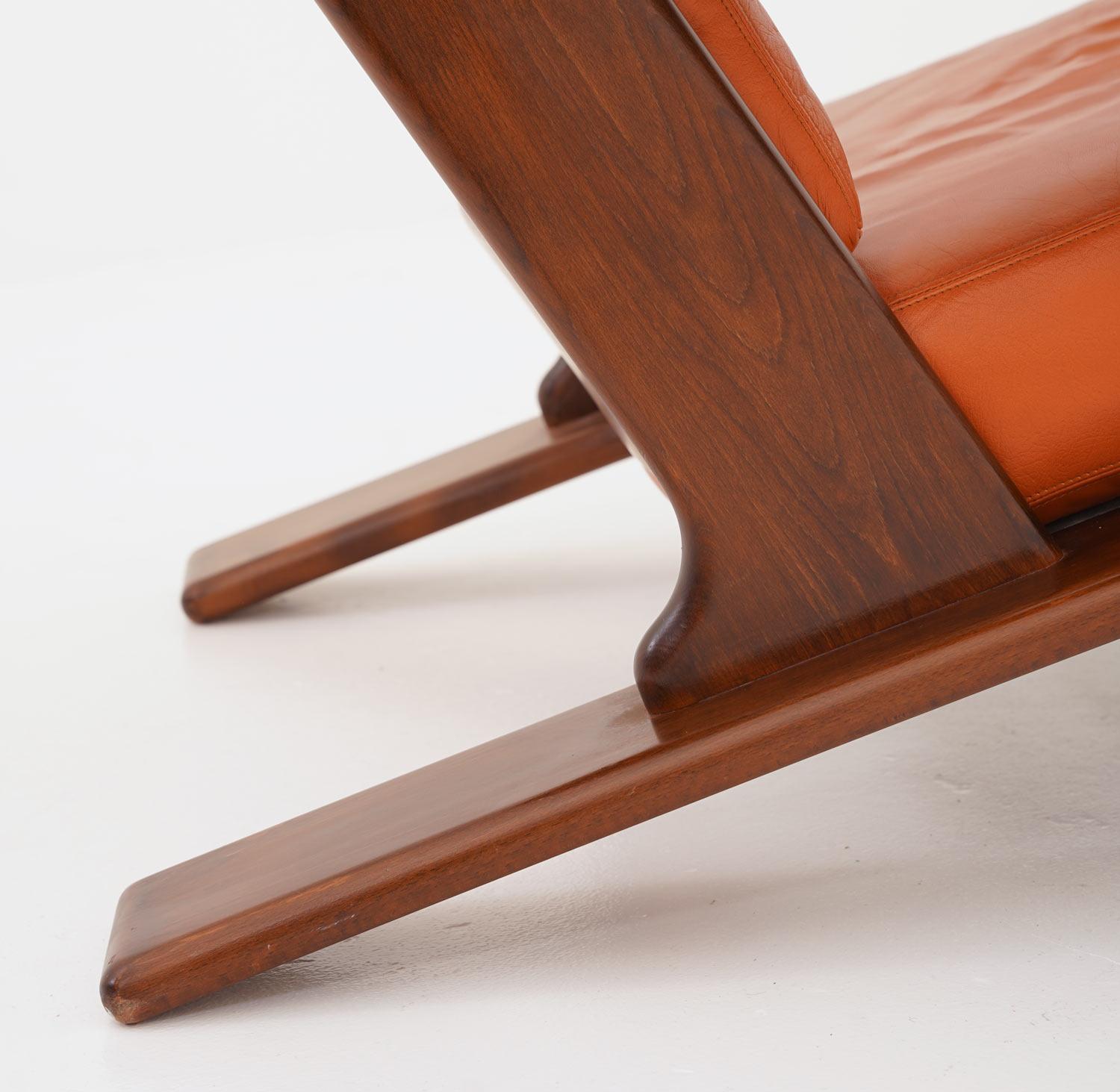 20th Century Scandinavian Lounge Chairs model 'Pele' by Esko Pajamies For Sale