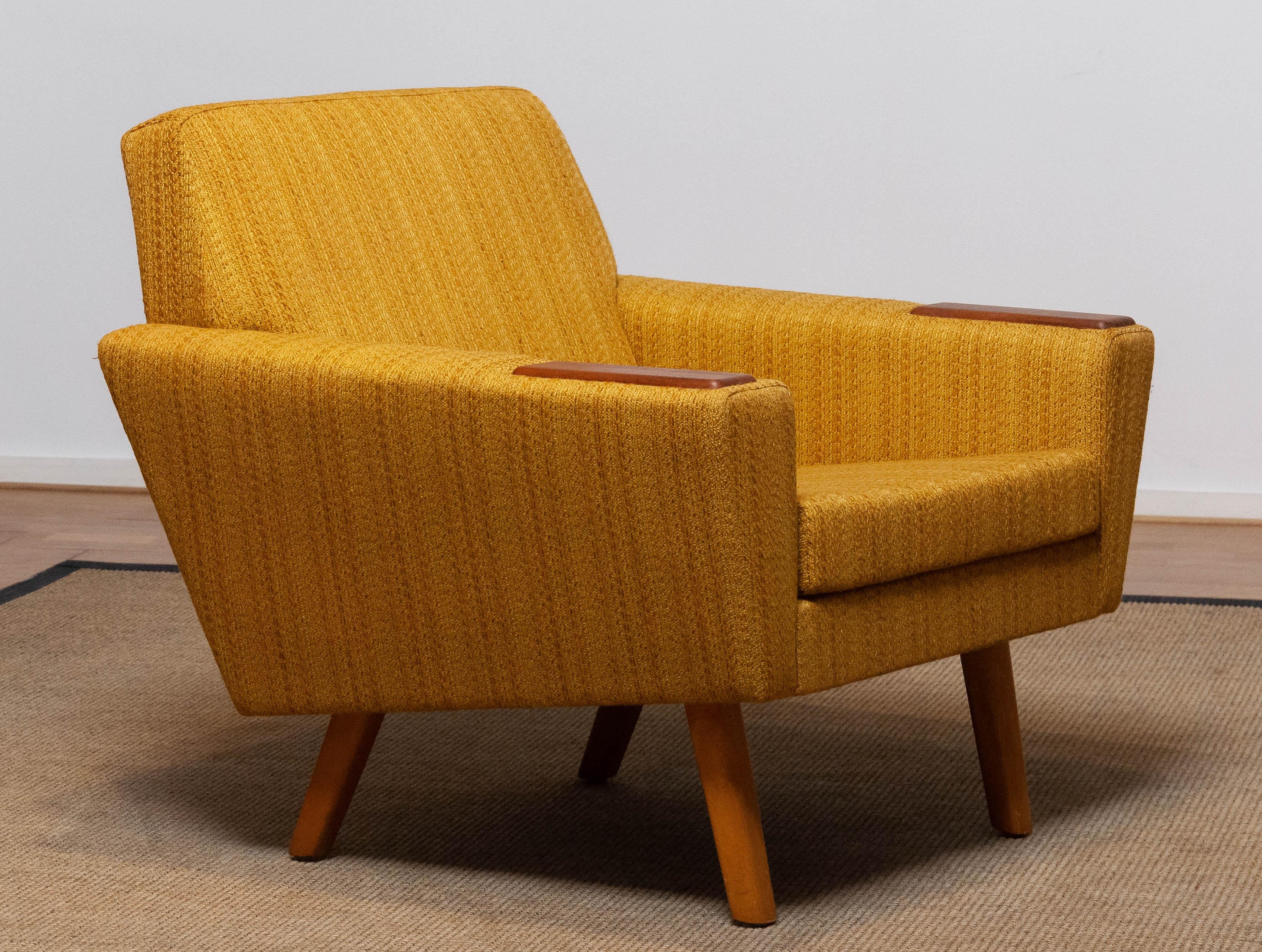 Danish Scandinavian Lounge Chairs with Ochre Fabric And Teak Paws, Denmark 1950s