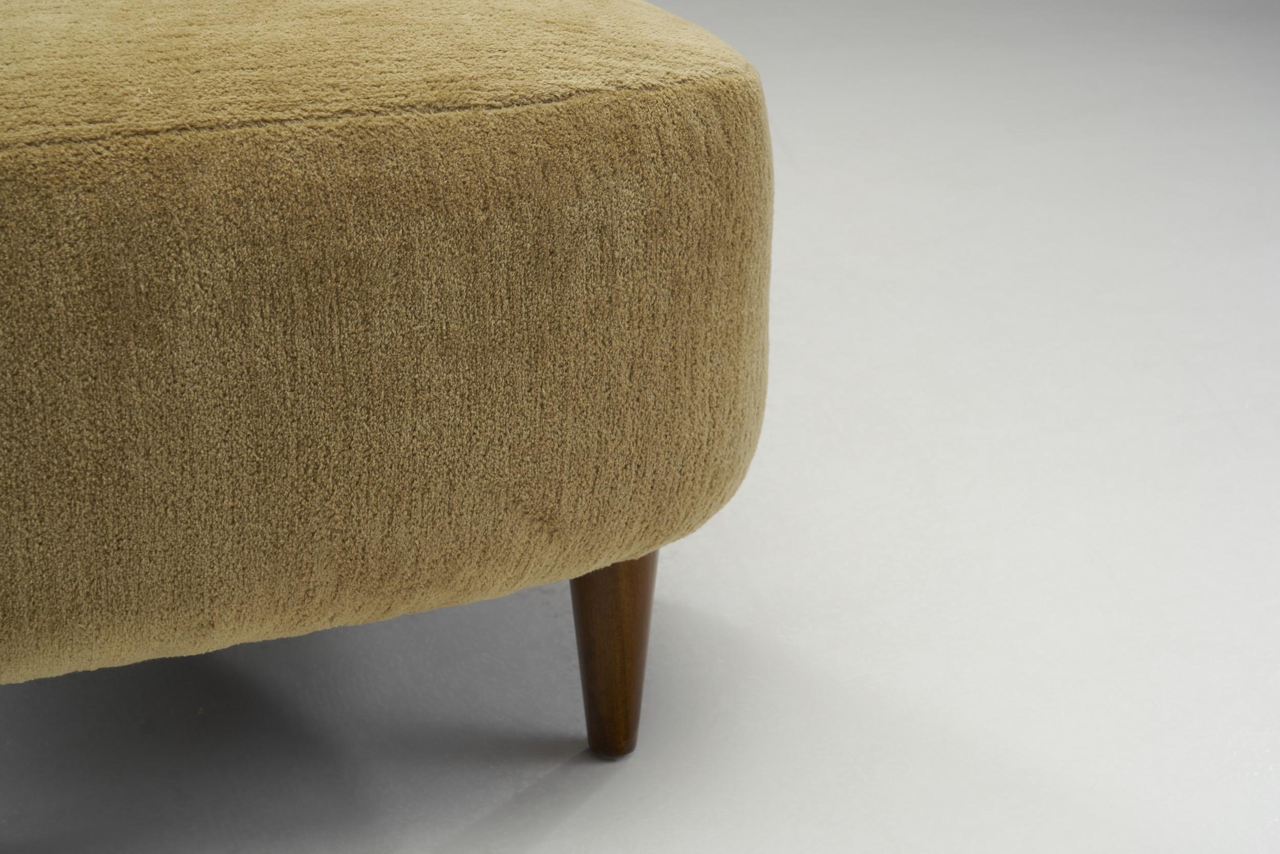Chaises longues scandinaves à pieds fuselés, Scandinavie, vers 1950 en vente 8