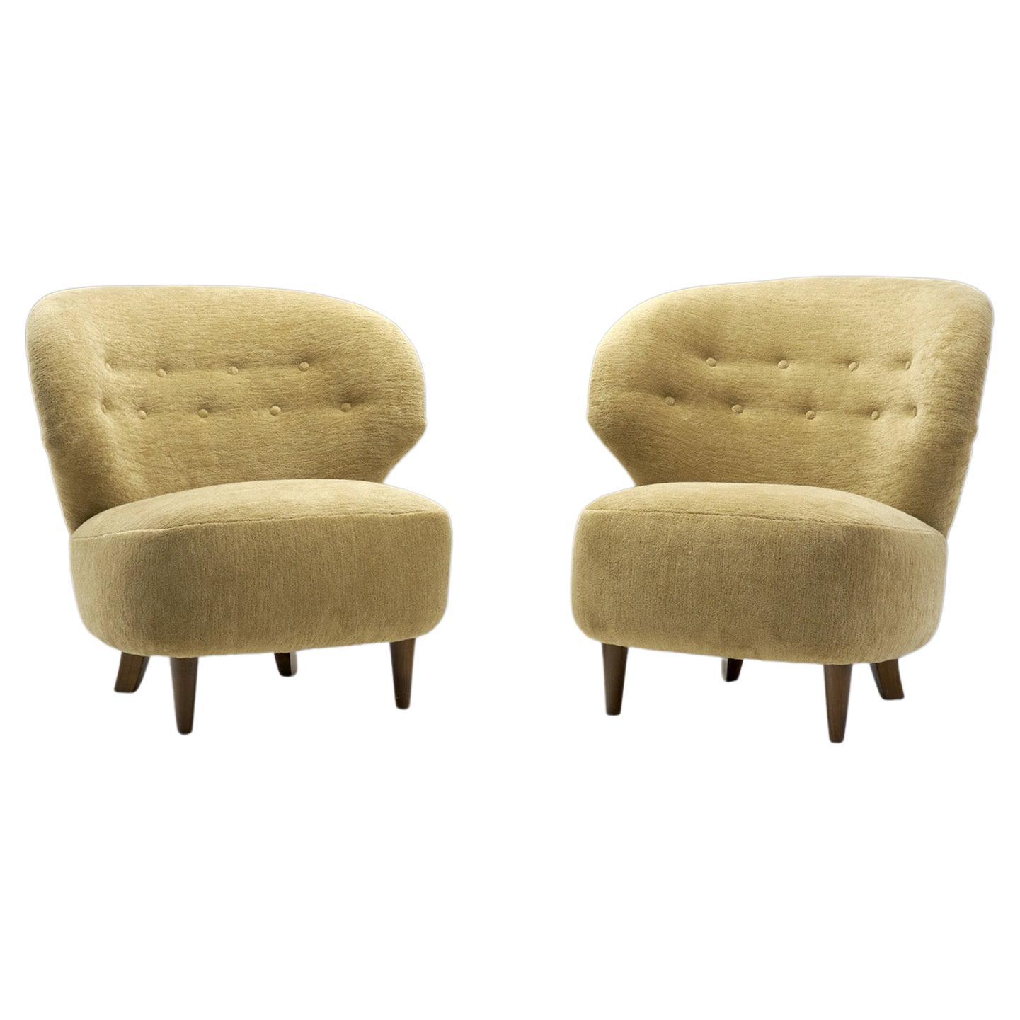 Chaises longues scandinaves à pieds fuselés, Scandinavie, vers 1950