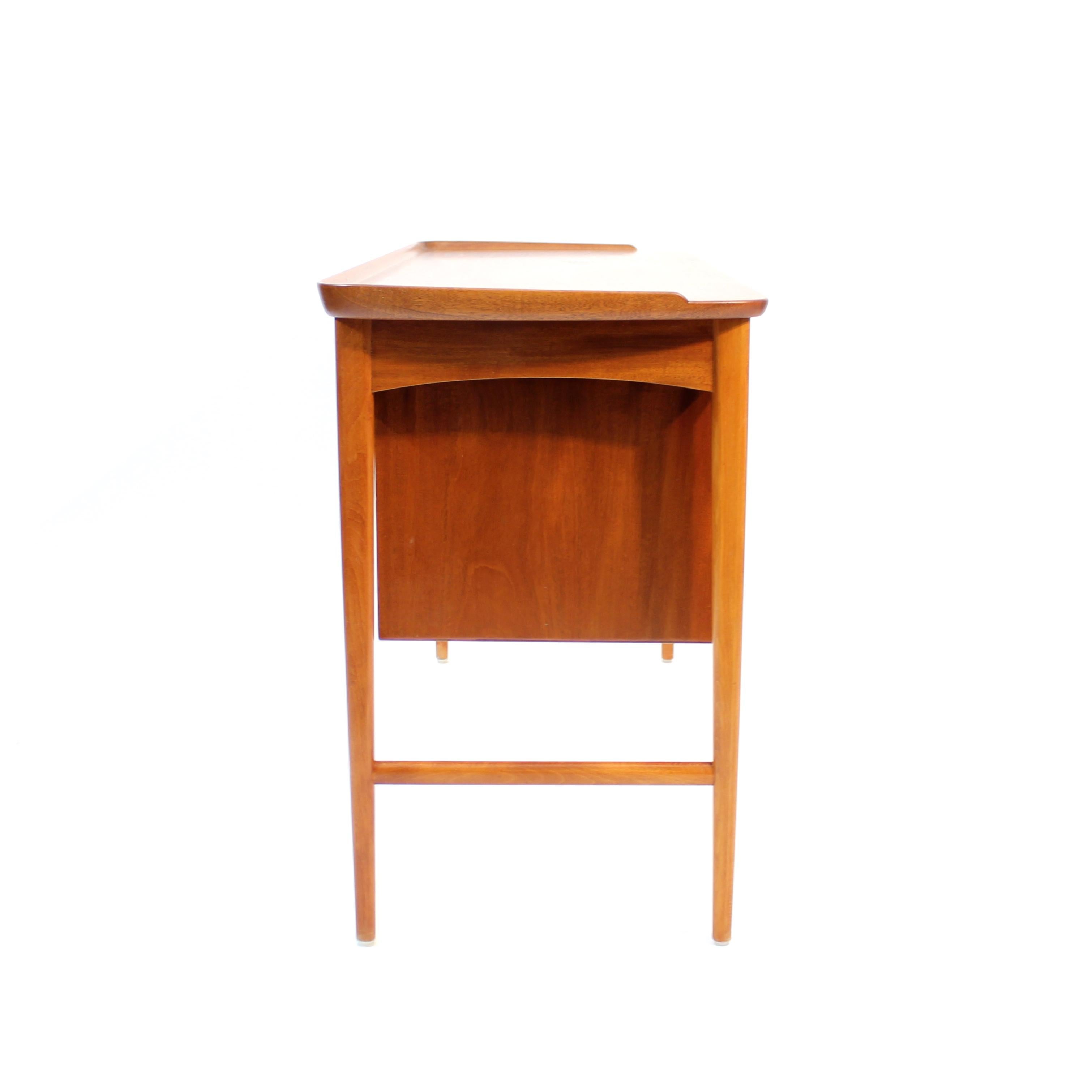Scandinavian Mahogany free standing desk with two drawers, 1950s 2