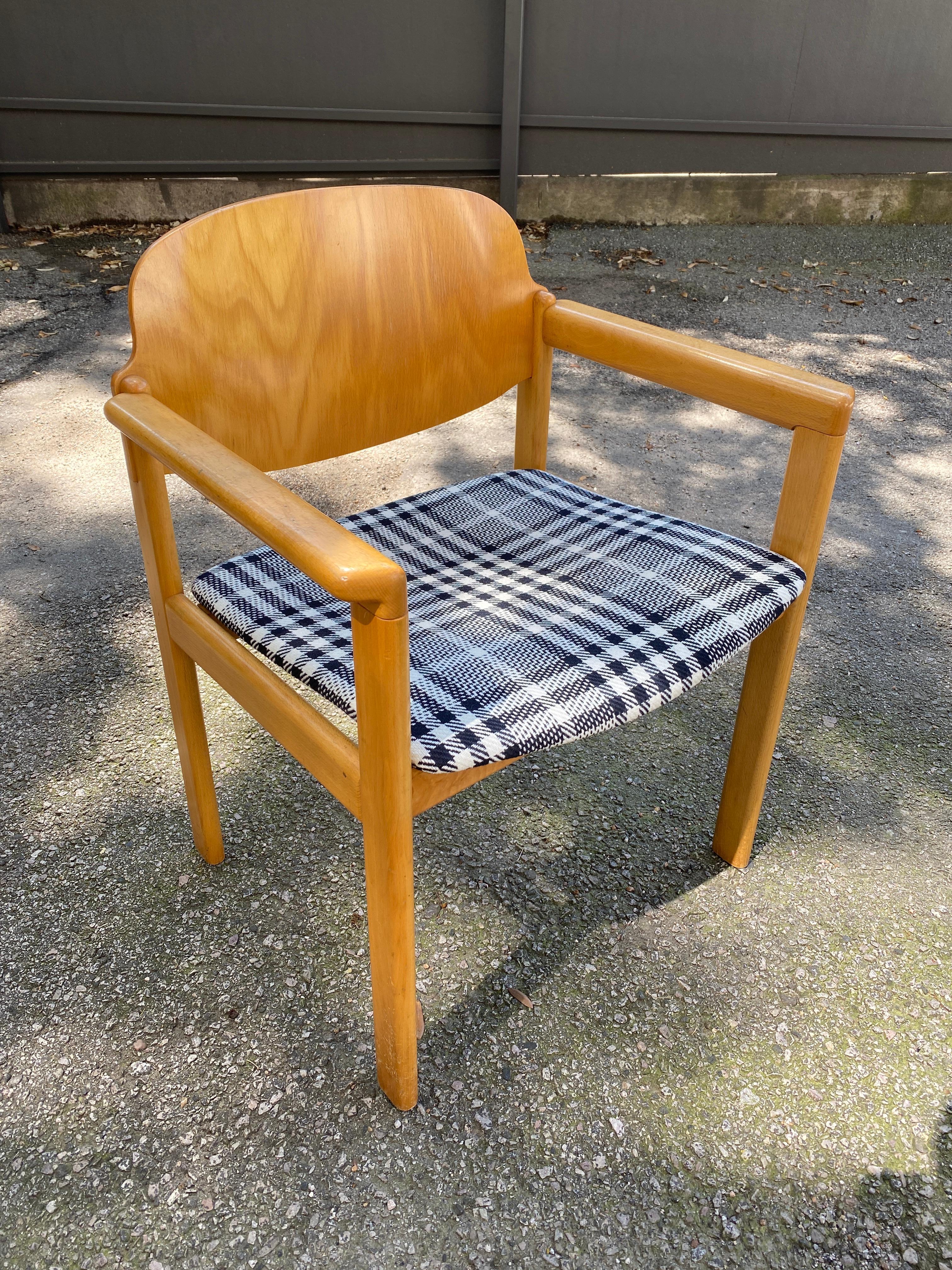 Set of 6 Mid-Century Modern armed dining chairs or office chairs. Scandinavian styling in solid birch frame with bentwood back and custom upholstered seat in black and white plaid. Very comfortable and sturdy, Netherlands, 1970s

New upholstery
