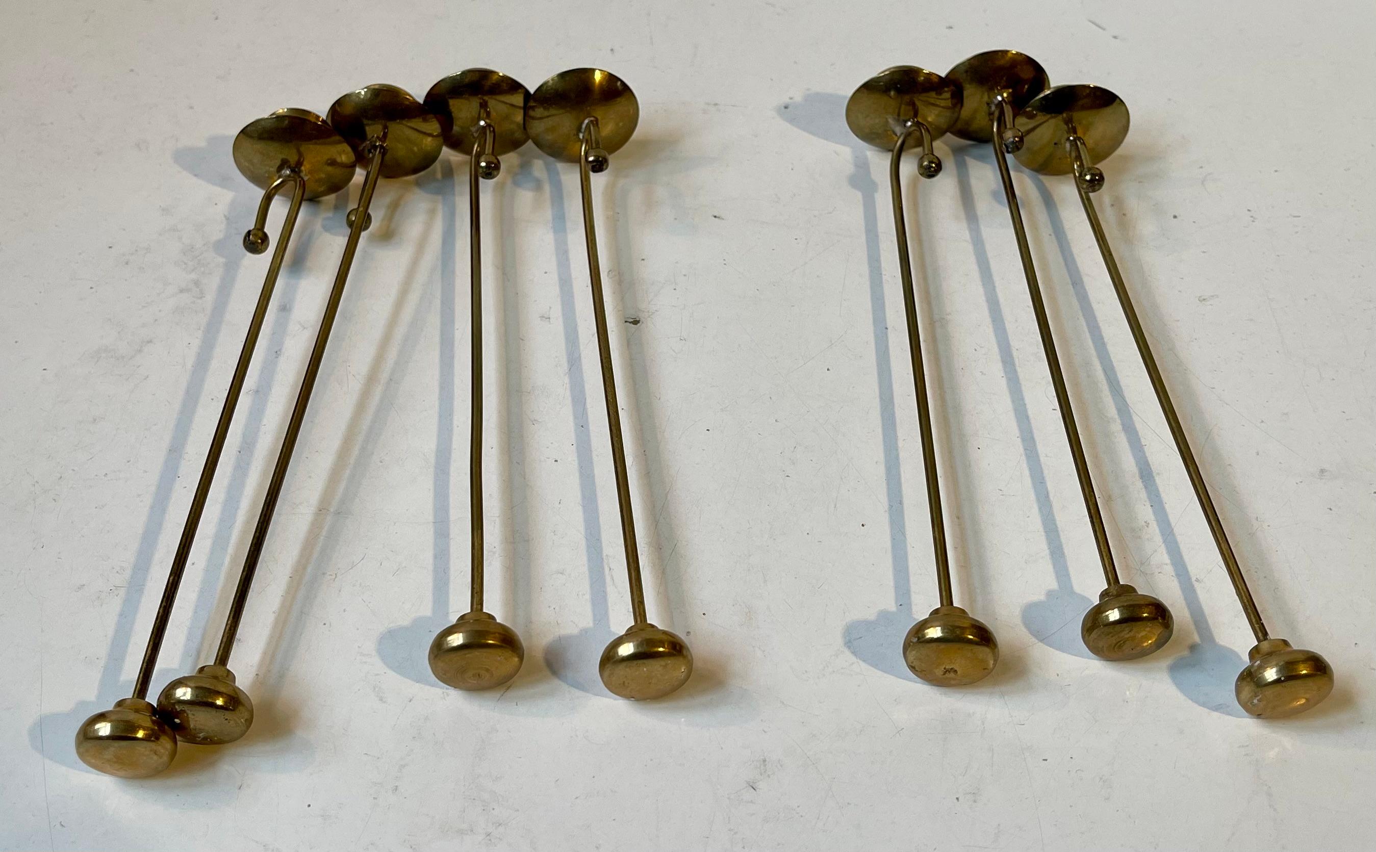 Portacandele scandinavo in ottone di metà secolo - Contrappeso, anni '60 In condizioni buone in vendita a Esbjerg, DK