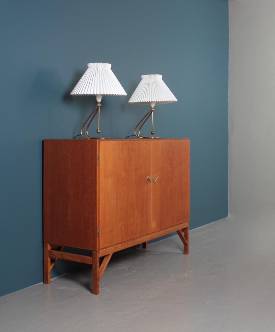 Scandinavian Midcentury Cabinet in Oak by Børge Mogensen, Danish Design 1960s 2