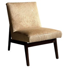 Skandinavischer Mid-Century-Stuhl aus Rindsleder im Stil von Pierre Jenneret, 1950er Jahre