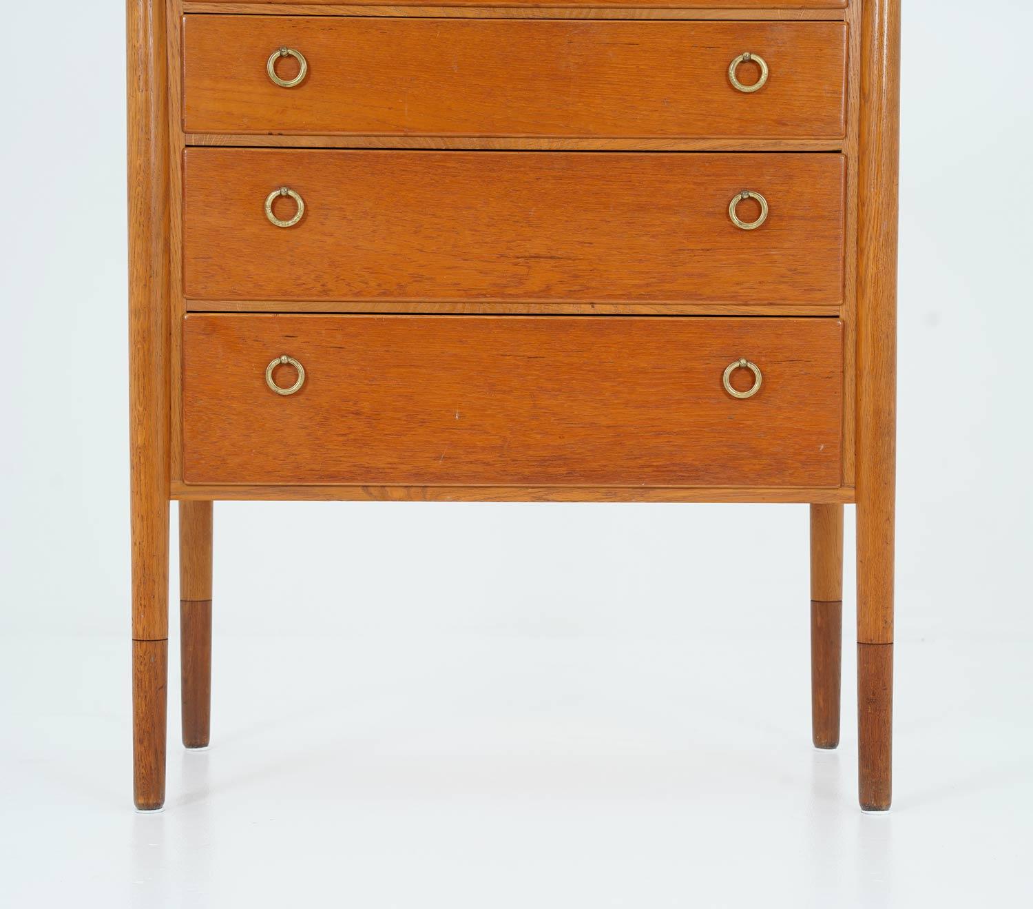 Scandinavian Mid-Century Chest of Drawers by Treman In Good Condition For Sale In Karlstad, SE