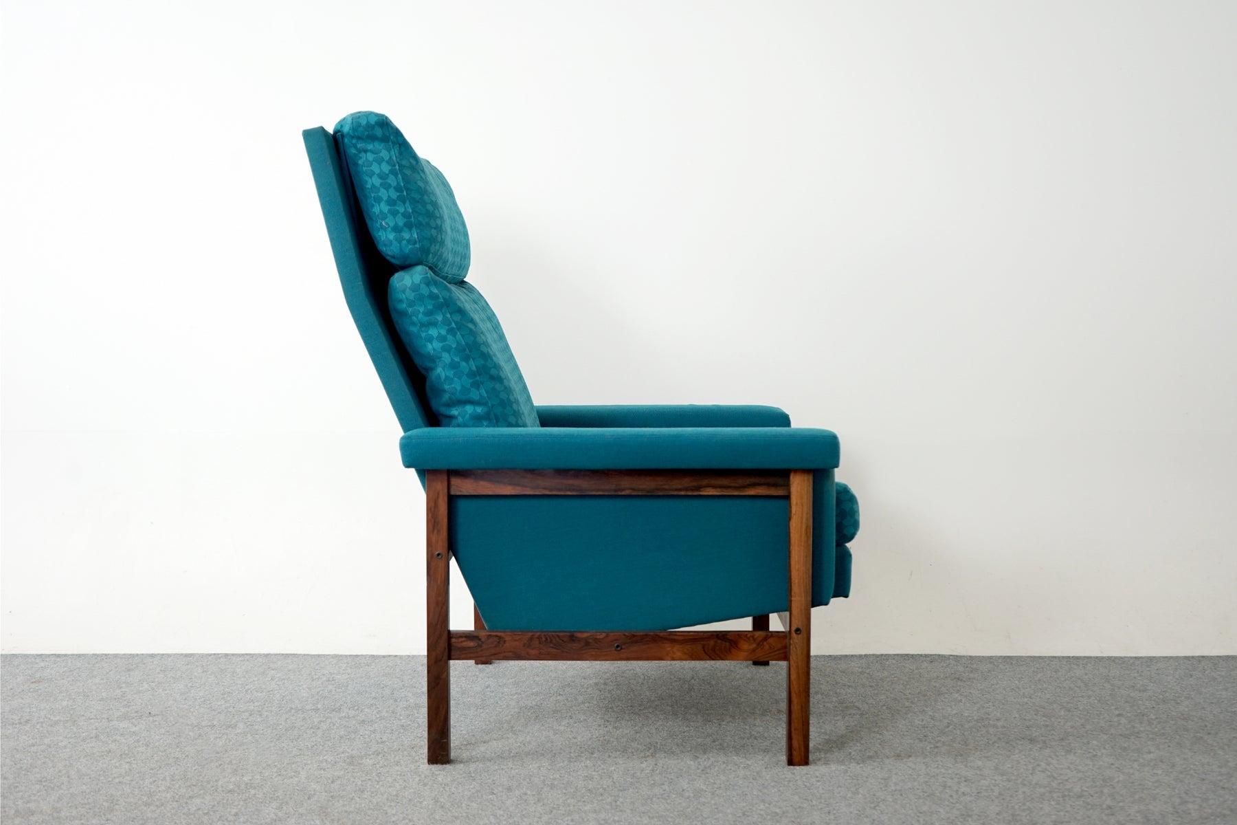 Scandinavian Mid-Century Danish Modern Rosewood Lounge Chair 1