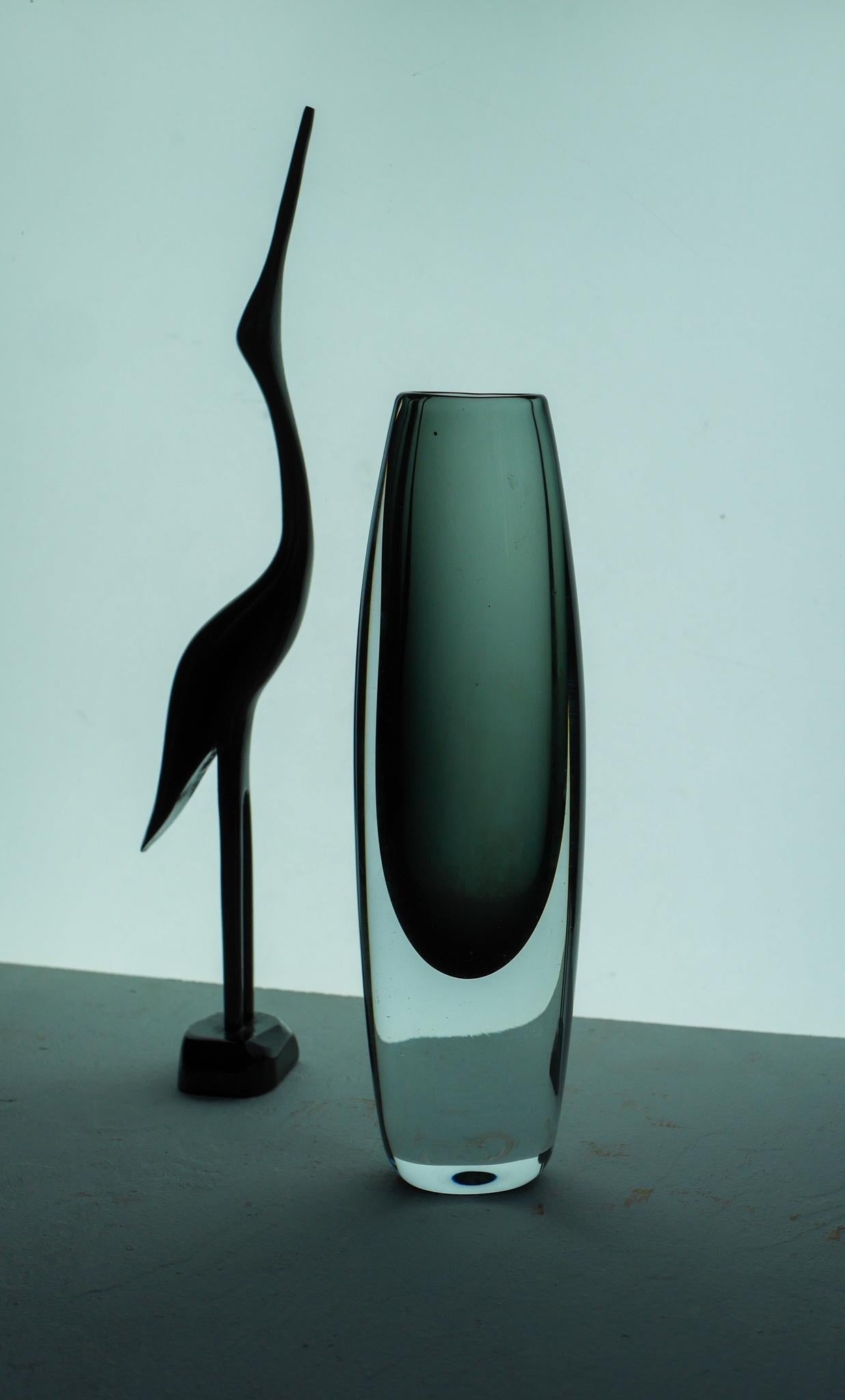 Vaso in vetro sommerso di Gunnar Nylund, design scandinavo della metà del secolo scorso In condizioni buone in vendita a Skarpnäck, SE