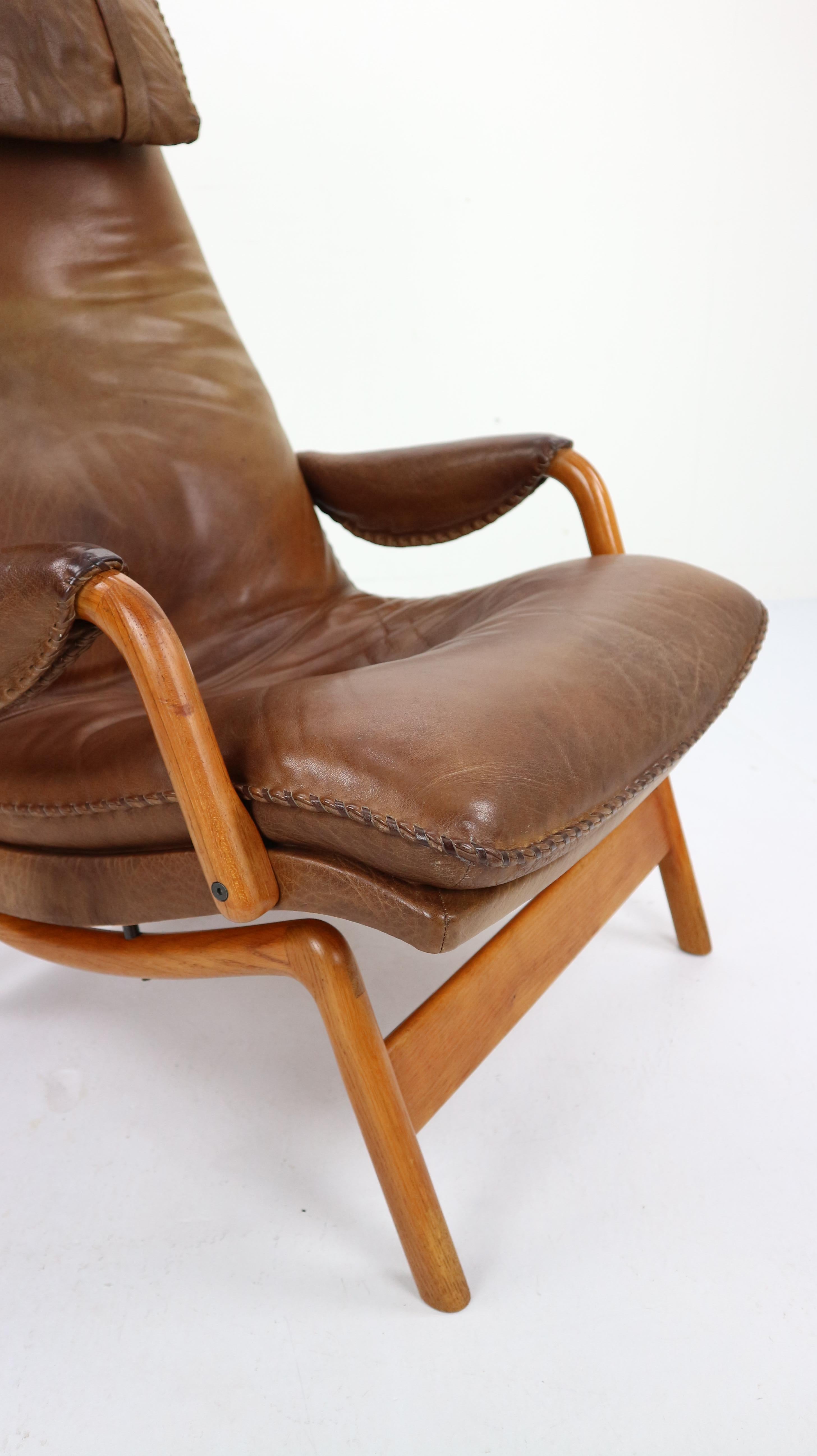 Scandinavian Midcentury Design Brown Leather Lounge Chair, 1960s 5