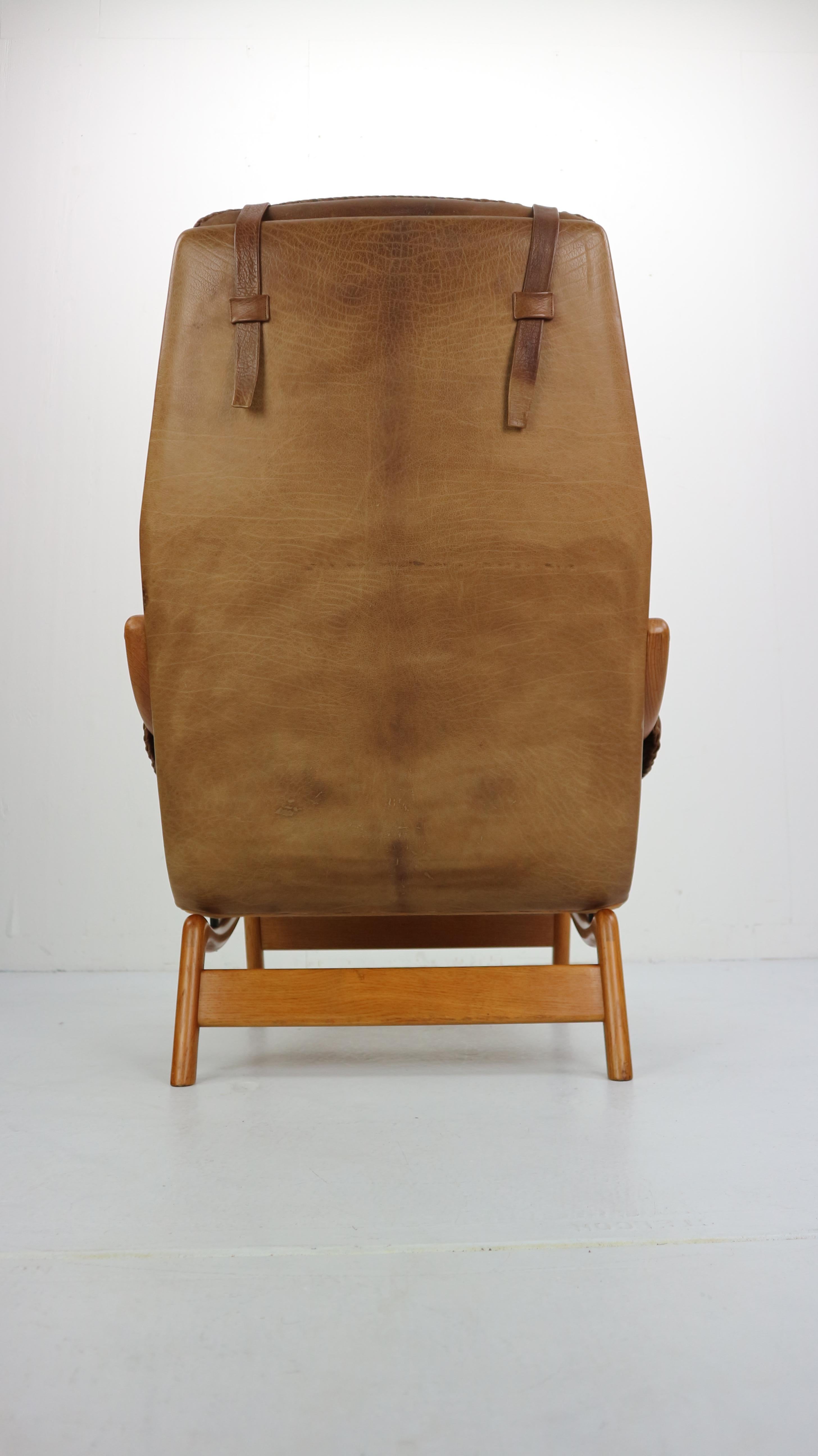 Scandinavian Midcentury Design Brown Leather Lounge Chair, 1960s 2