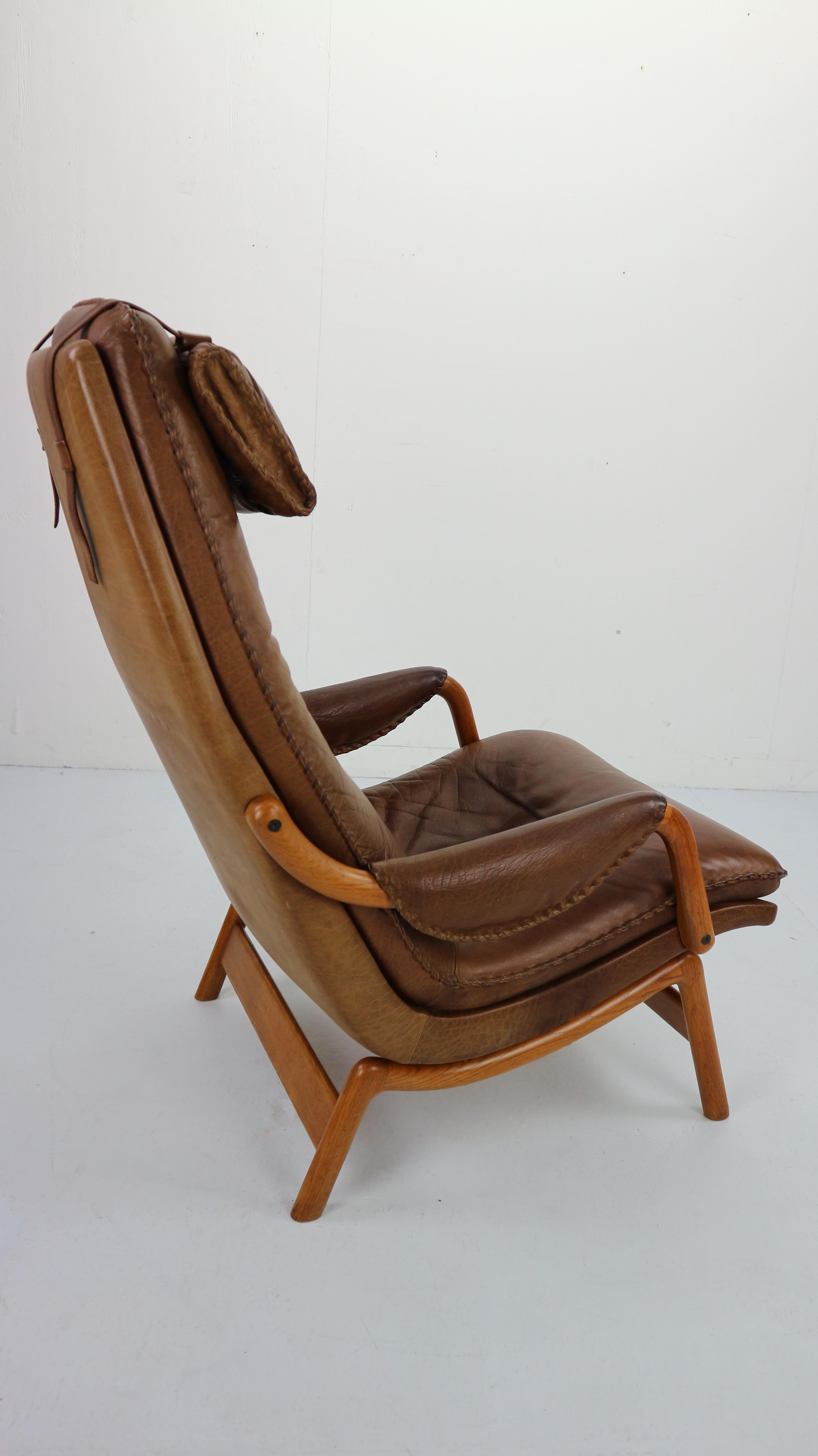 Scandinavian Midcentury Design Brown Leather Lounge Chair, 1960s 3