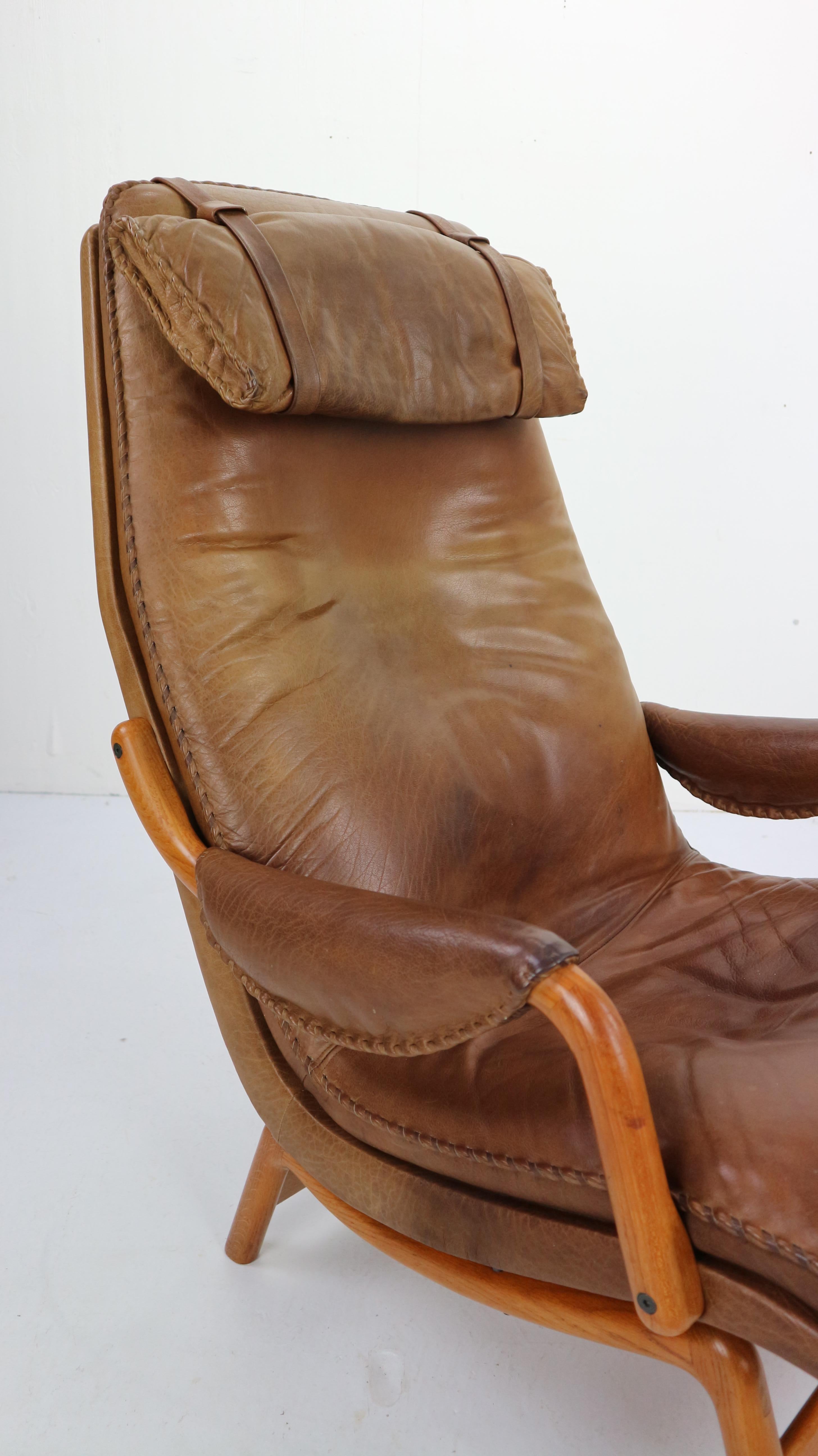 Scandinavian Midcentury Design Brown Leather Lounge Chair, 1960s 4