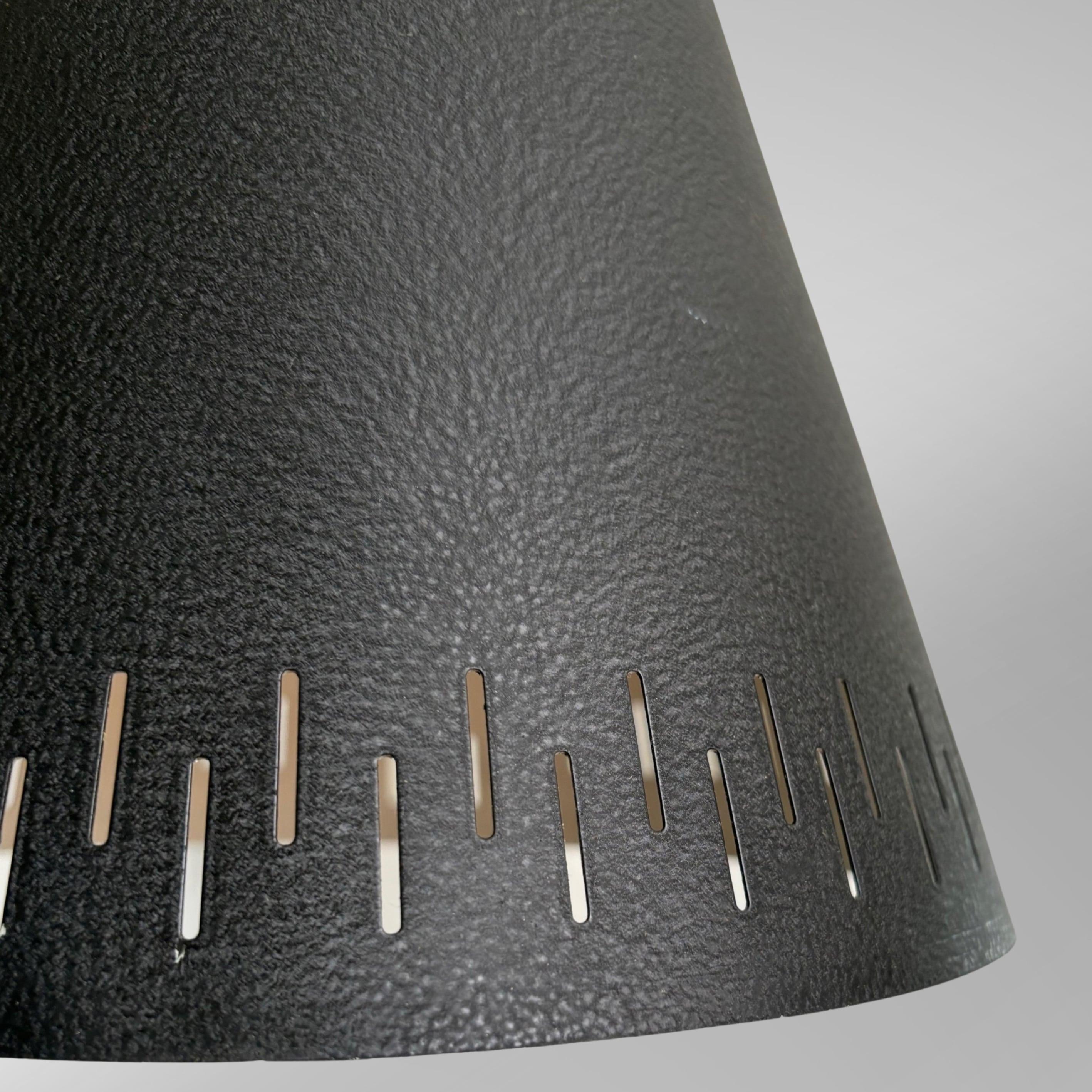 Lampada a sospensione scandinava a doppio cono diabolo della metà del secolo scorso, Svezia, anni '50 in vendita 2