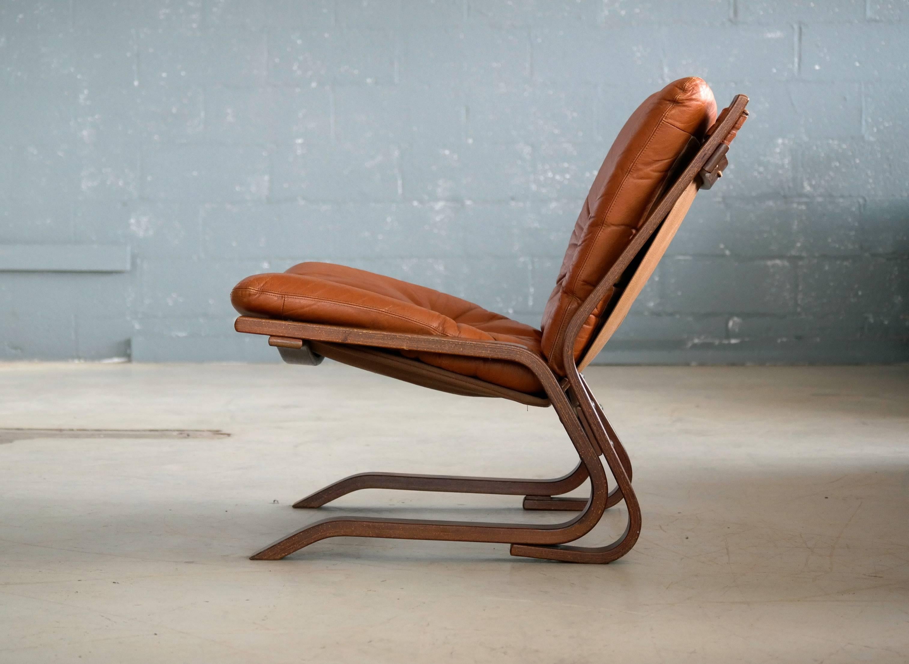 Scandinavian Midcentury Easy Chair in Cognac Leather by Oddvin Rykken, Norway In Excellent Condition In Bridgeport, CT