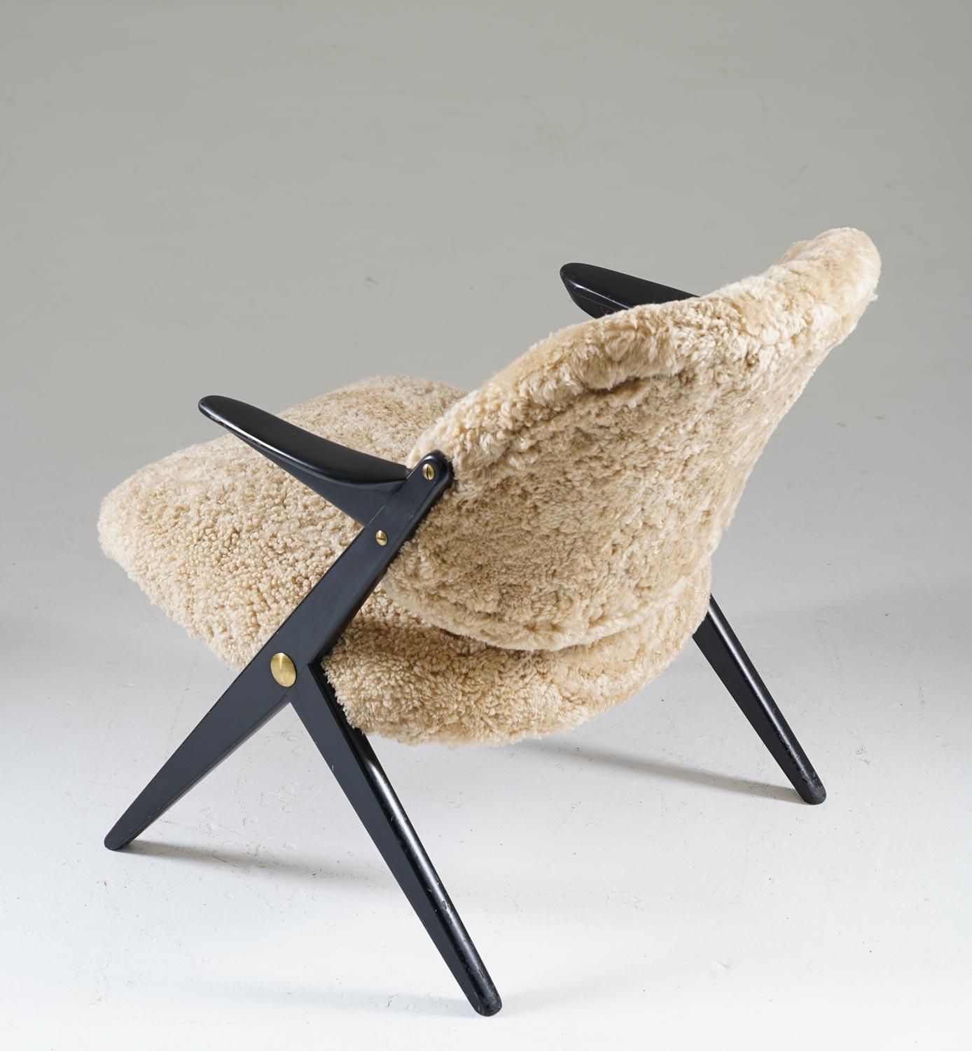 Scandinavian Mid Century Easy Chairs in Sheepskin by Bengt Ruda for NK In Good Condition In Karlstad, SE