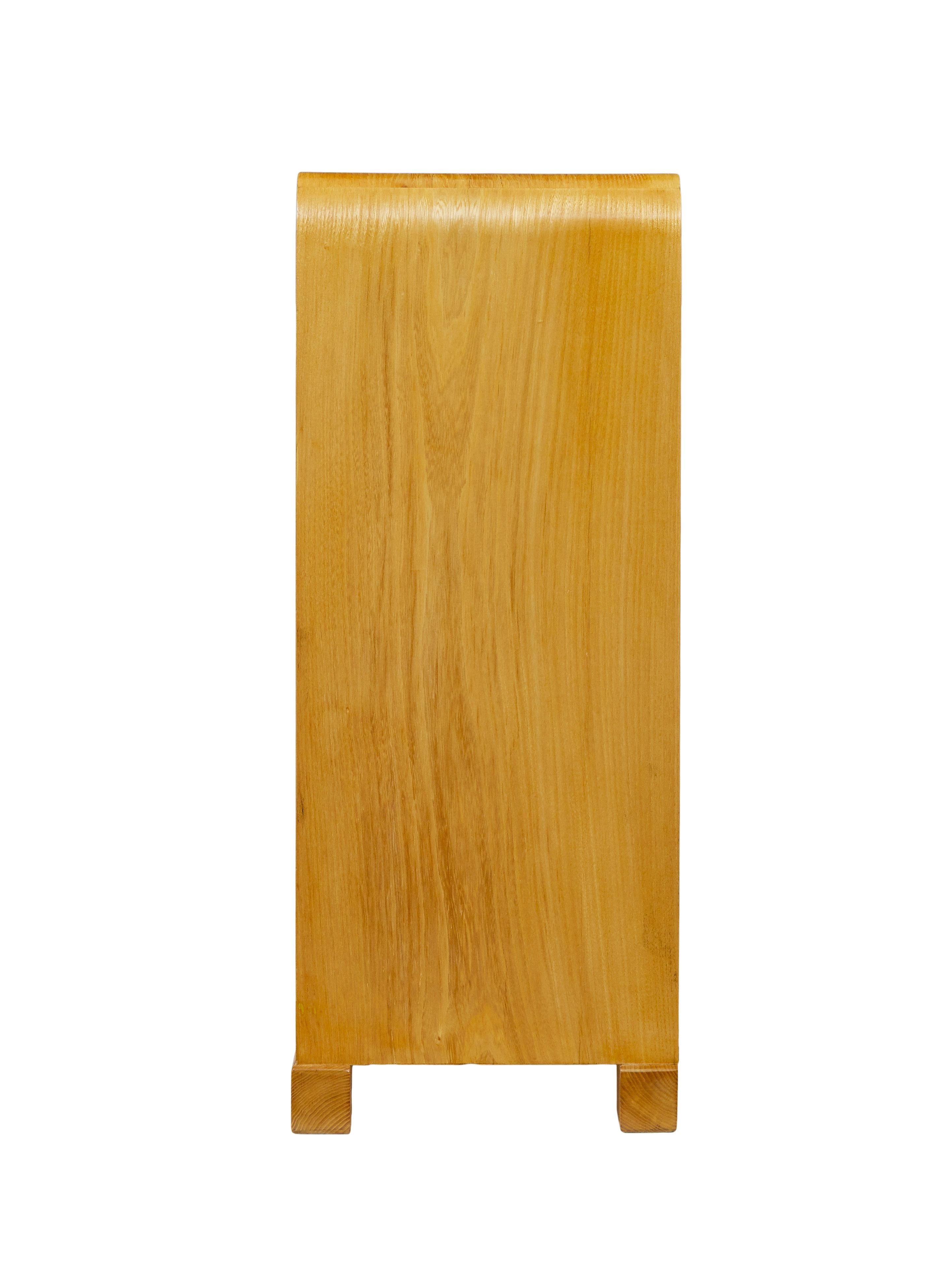 Scandinavian mid century elm low open bookcase In Good Condition For Sale In Debenham, Suffolk