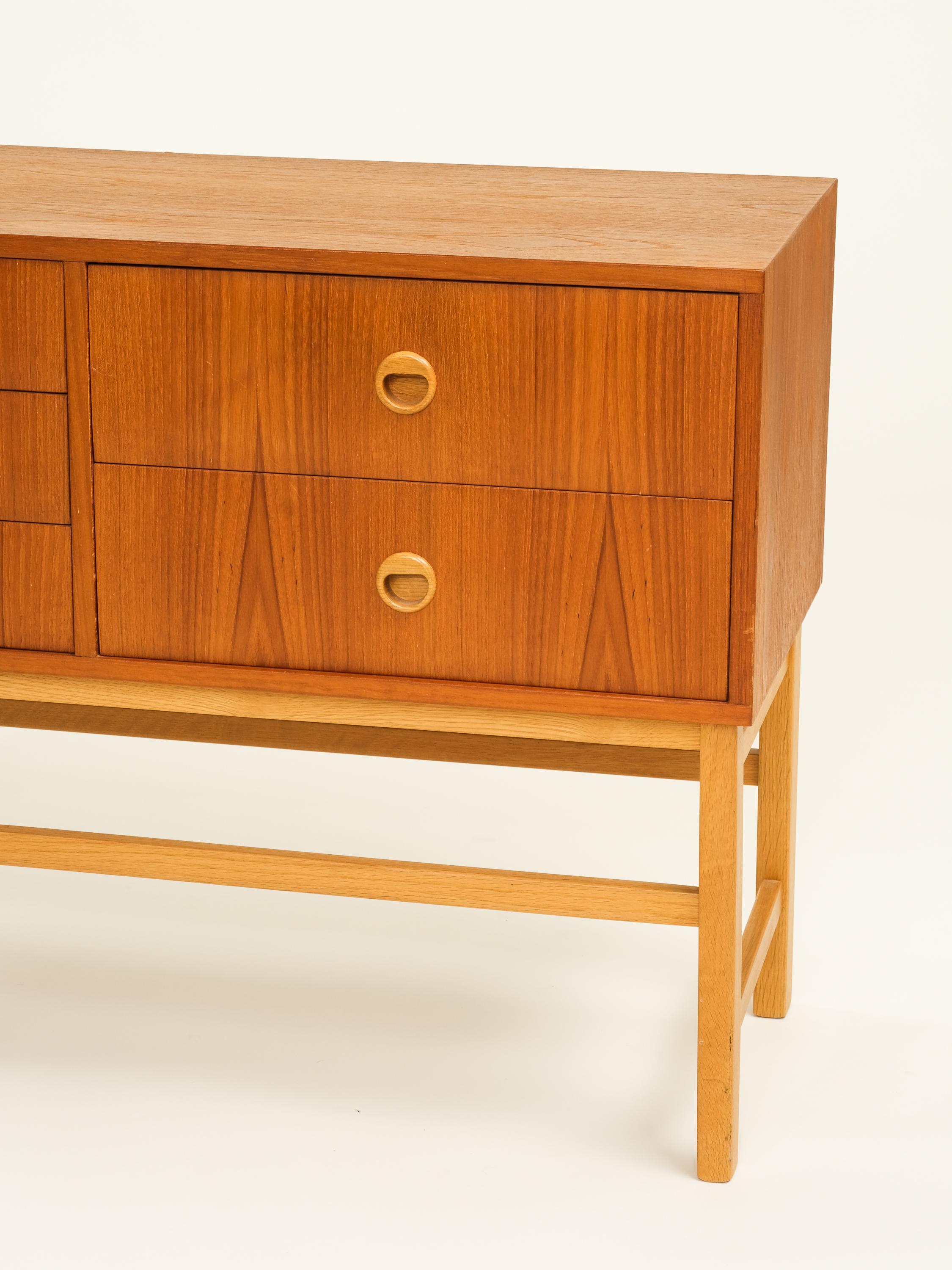 Swedish Scandinavian Mid-Century Five Drawer Console Table in Teak & Oak For Sale